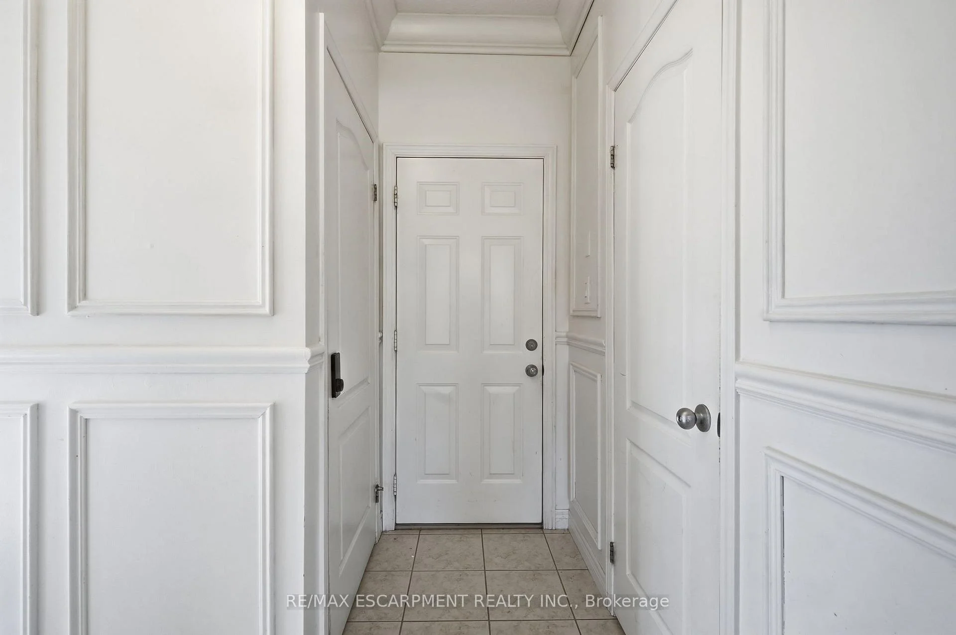 Photo 28 of Unit 8, 400 Stonehenge Drive, Hamilton, Ancaster — HOMEH