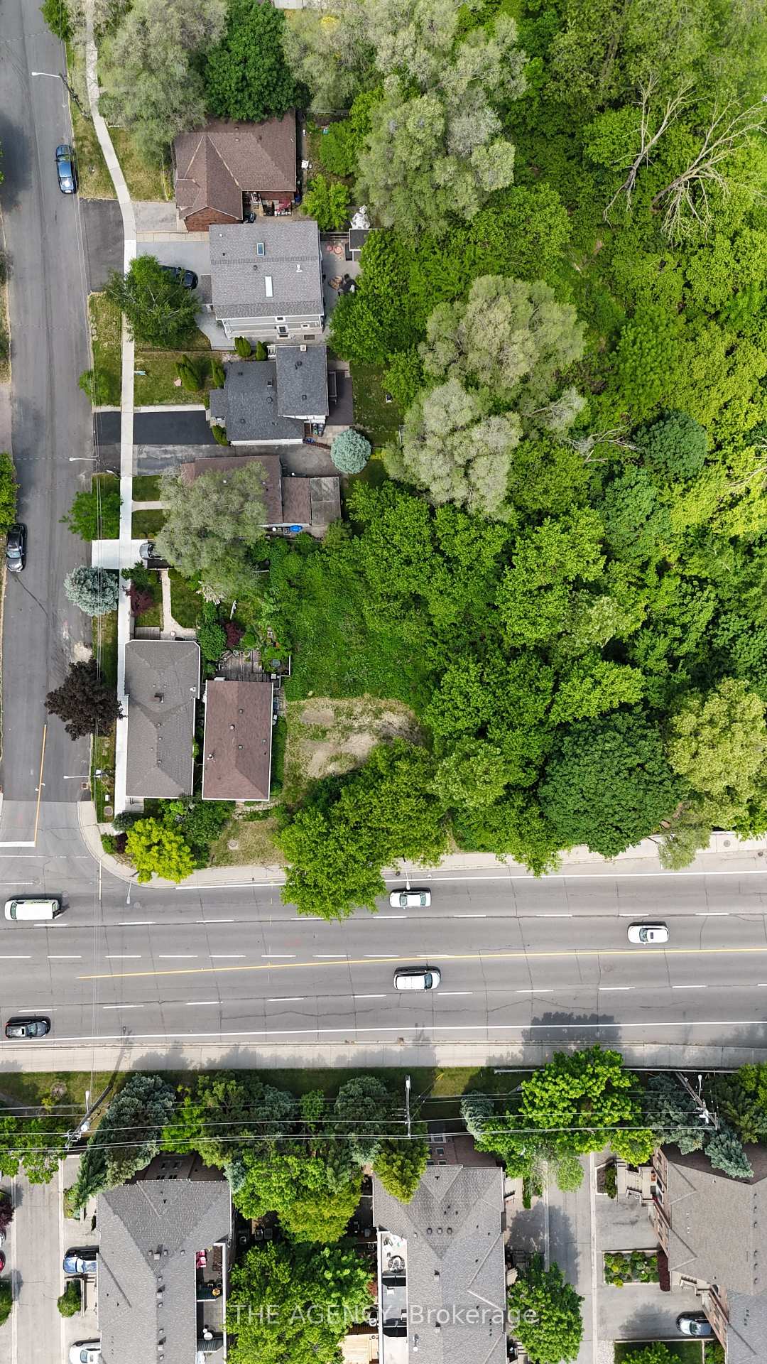 Photo 4 of 580 The Queensway, Etobicoke, Stonegate-Queensway — HOMEH