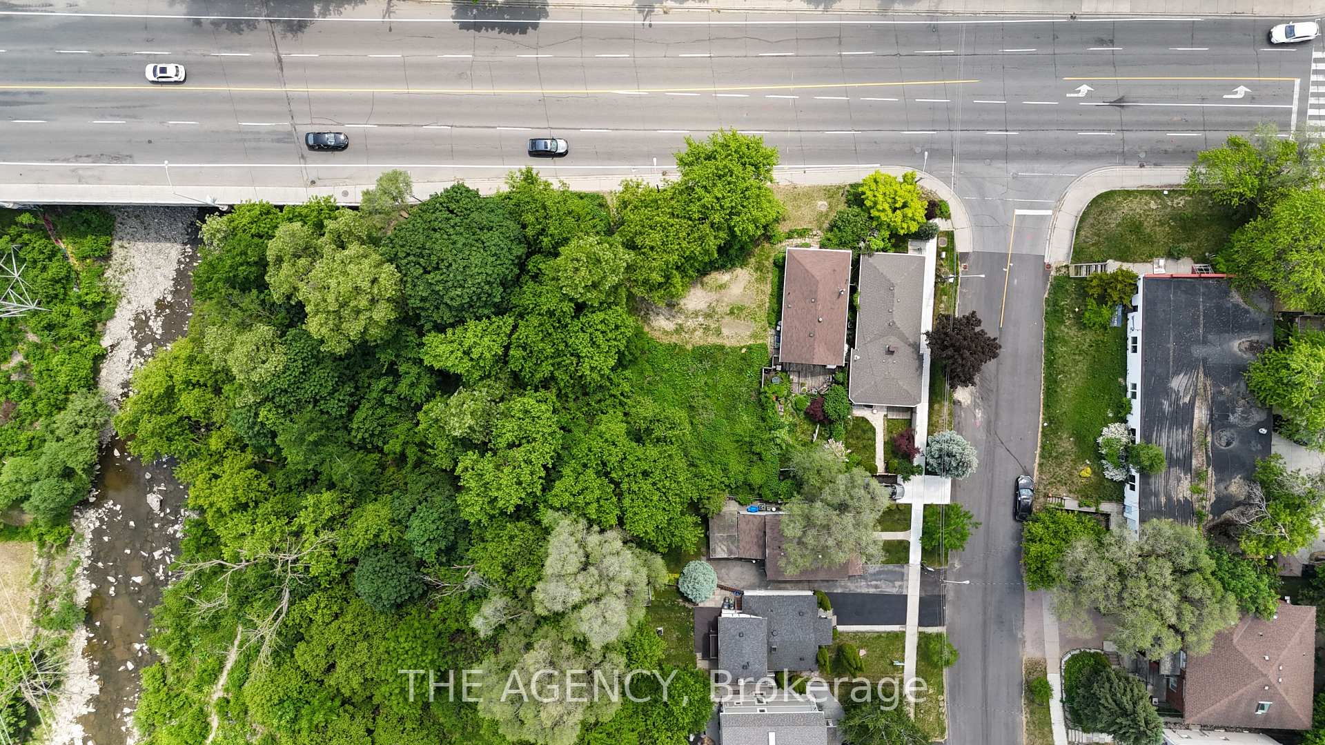Photo 5 of 580 The Queensway, Etobicoke, Stonegate-Queensway — HOMEH