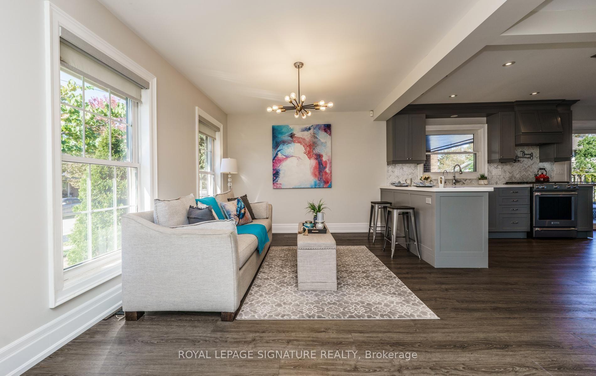 Photo 7 of 1 Kenmanor Boulevard, Scarborough, L'Amoreaux — HOMEH