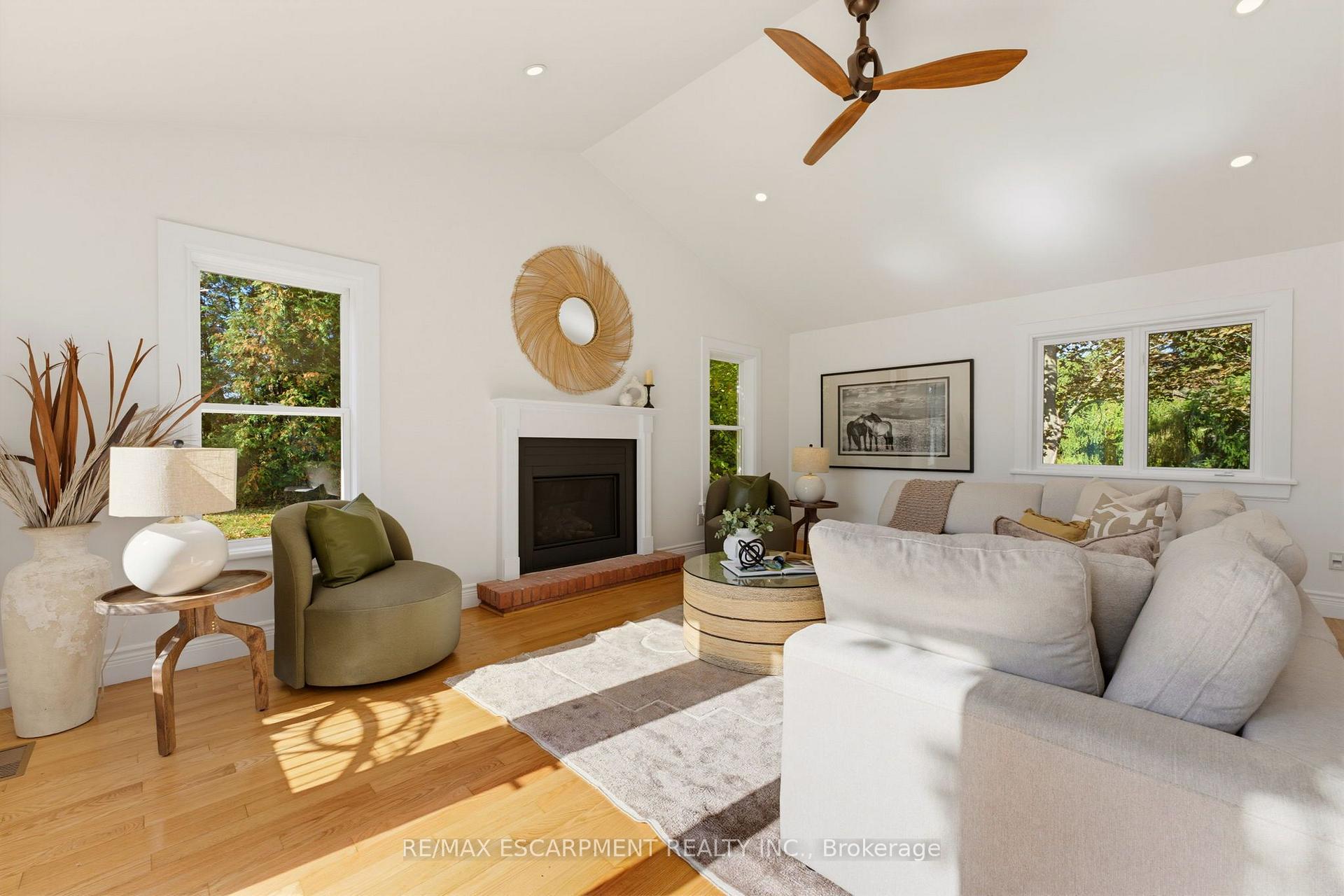 Photo 12 of 212 Concession 8 Road E, Hamilton, Rural Flamborough — HOMEH