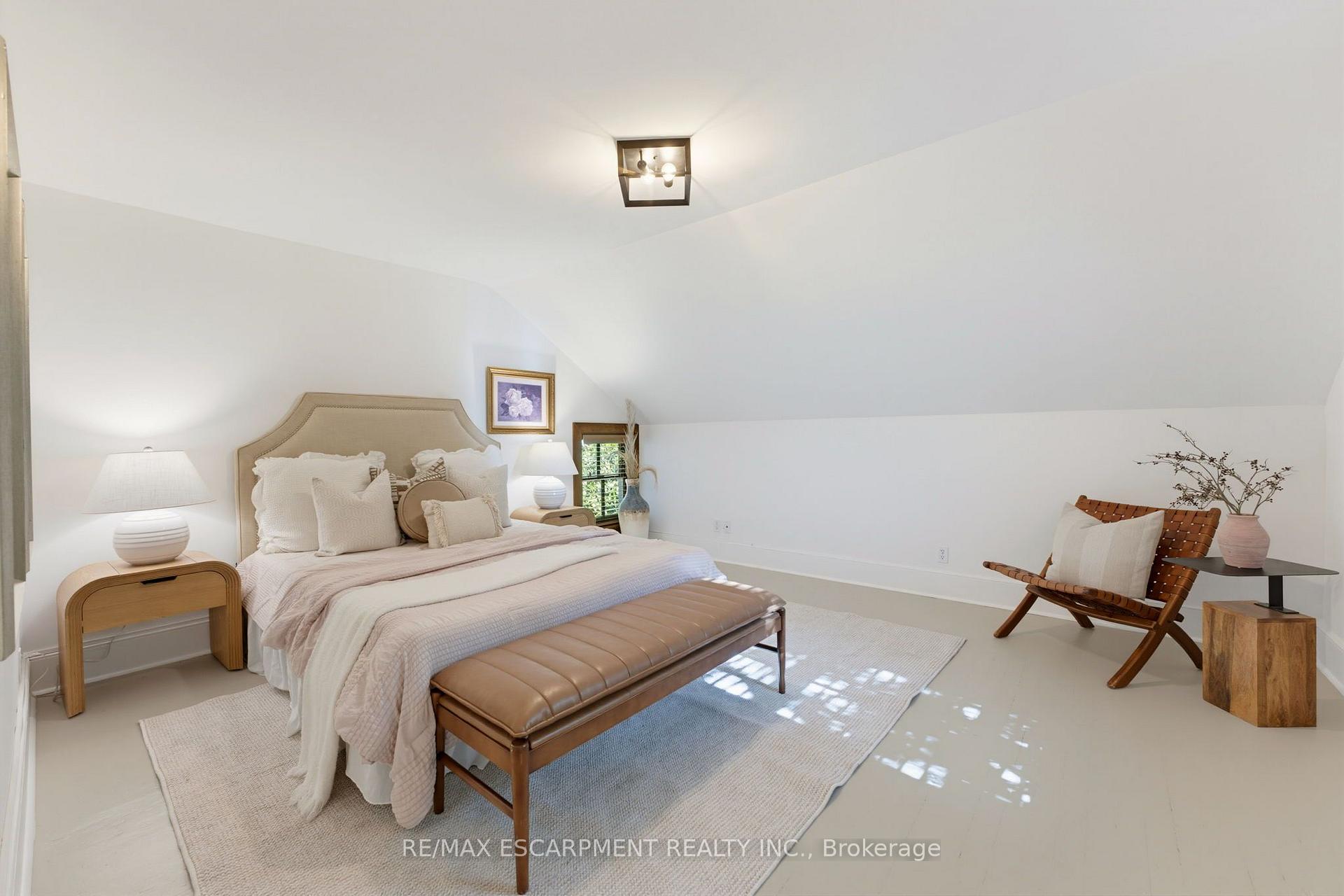 Photo 13 of 212 Concession 8 Road E, Hamilton, Rural Flamborough — HOMEH