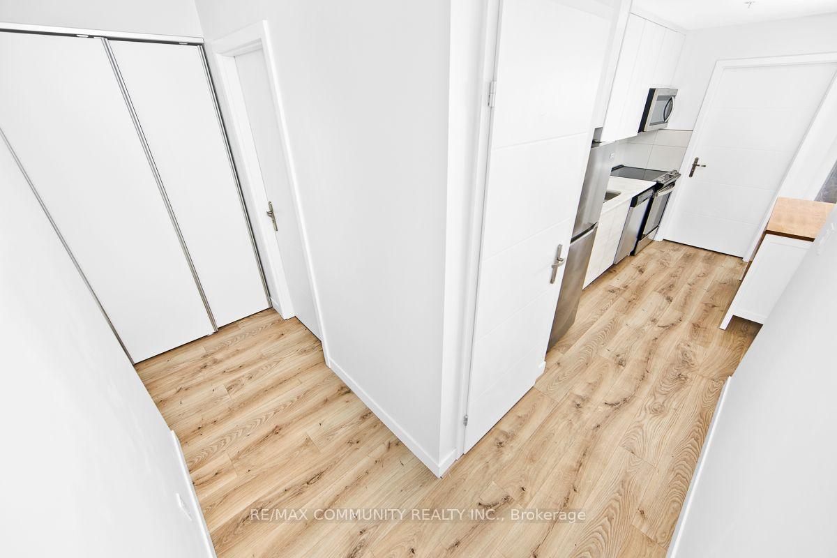 Photo 5 of Unit 3702, 60 Frederick Street, Kitchener, Civic Centre — HOMEH