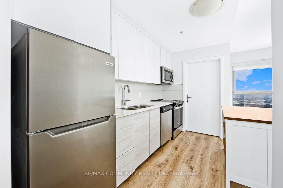 Photo 6 of Unit 3702, 60 Frederick Street, Kitchener, Civic Centre — HOMEH