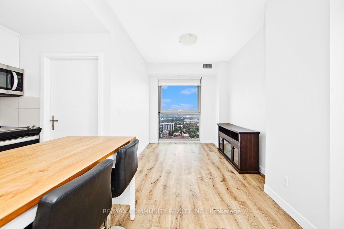 Photo 8 of Unit 3702, 60 Frederick Street, Kitchener, Civic Centre — HOMEH