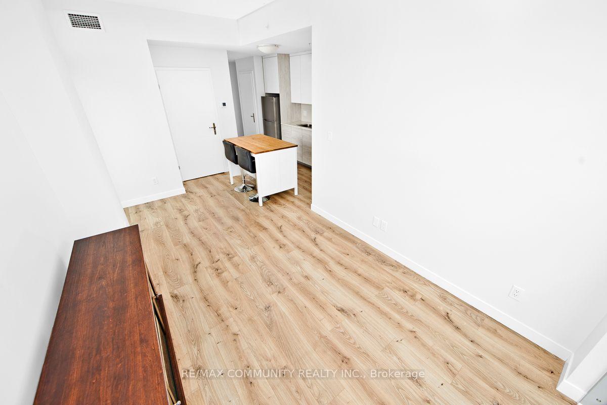 Photo 12 of Unit 3702, 60 Frederick Street, Kitchener, Civic Centre — HOMEH