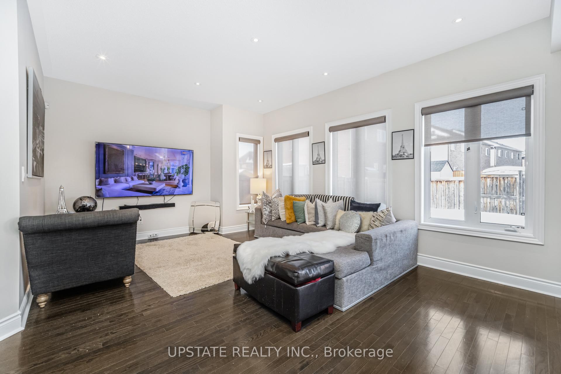 Photo 11 of 5 Dillon Drive, Brampton, Credit Valley — HOMEH