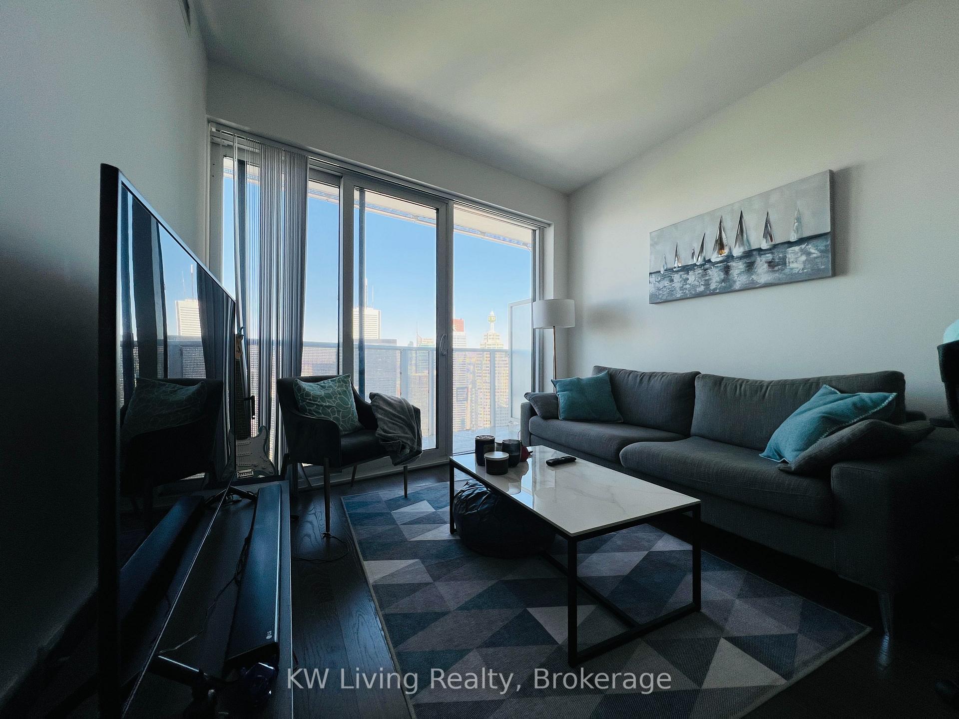 Photo 4 of Unit 6703, 88 Harbour Street E, Toronto, Waterfront Communities — HOMEH