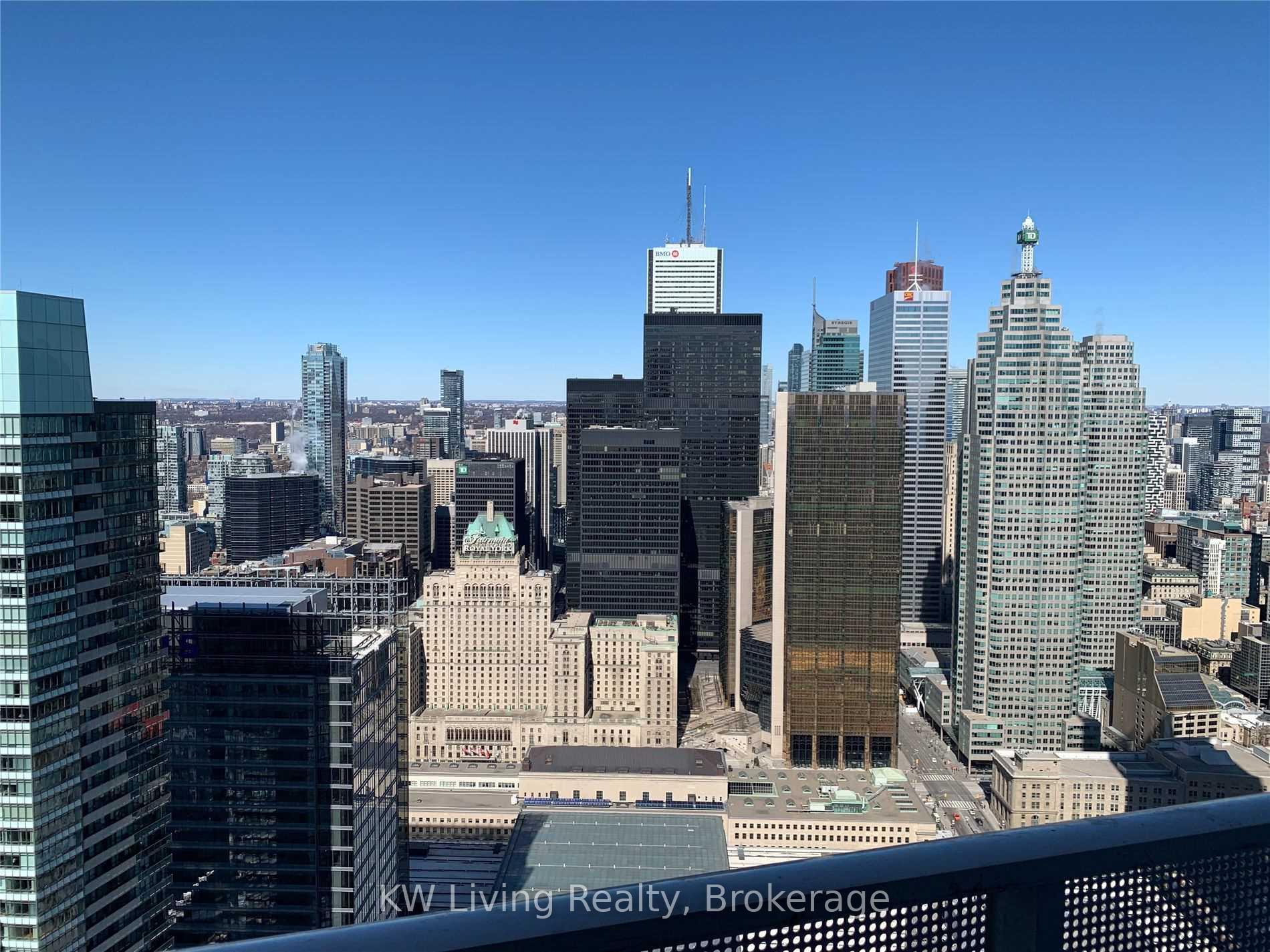 Photo 8 of Unit 6703, 88 Harbour Street E, Toronto, Waterfront Communities — HOMEH