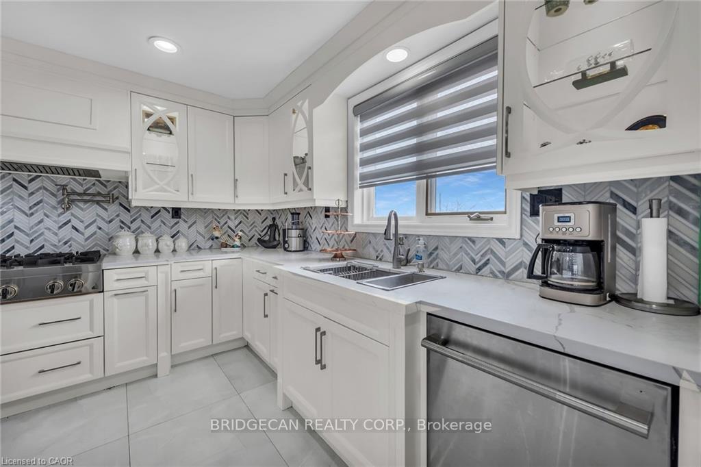Photo 8 of 283 Second Road E, Hamilton, Rural Stoney Creek — HOMEH