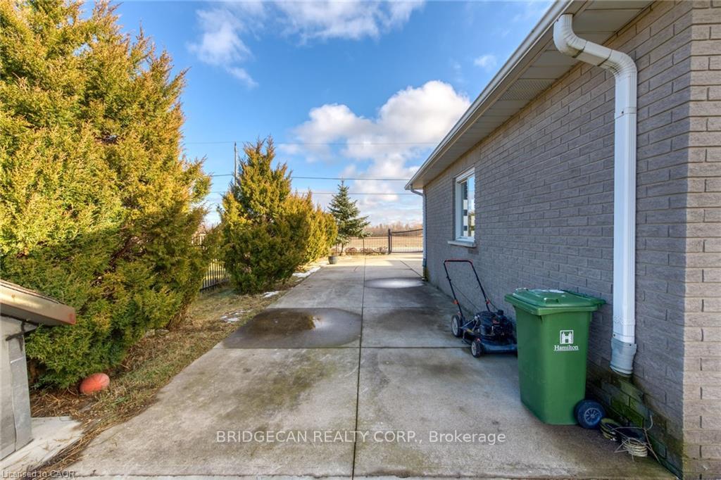 Photo 46 of 283 Second Road E, Hamilton, Rural Stoney Creek — HOMEH