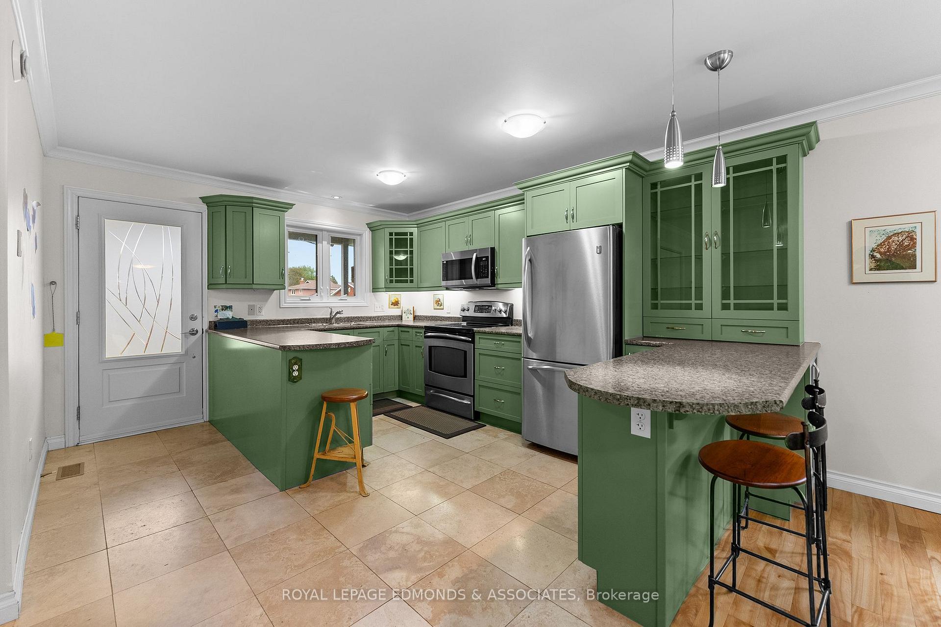 Photo 7 of 424 Morris Street, Pembroke, Pembroke — HOMEH