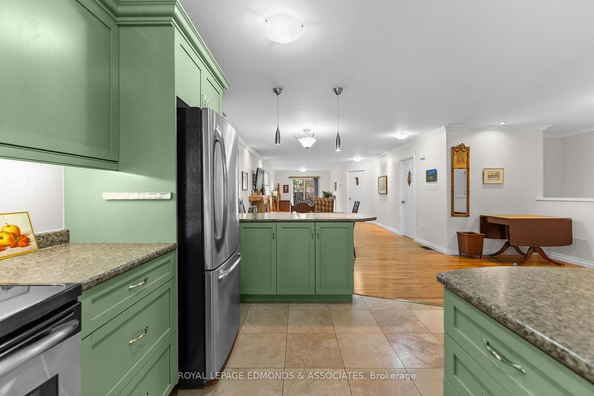 Photo 10 of 424 Morris Street, Pembroke, Pembroke — HOMEH