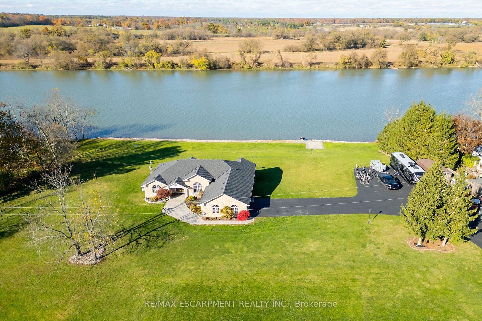 Photo of 1140 River Road