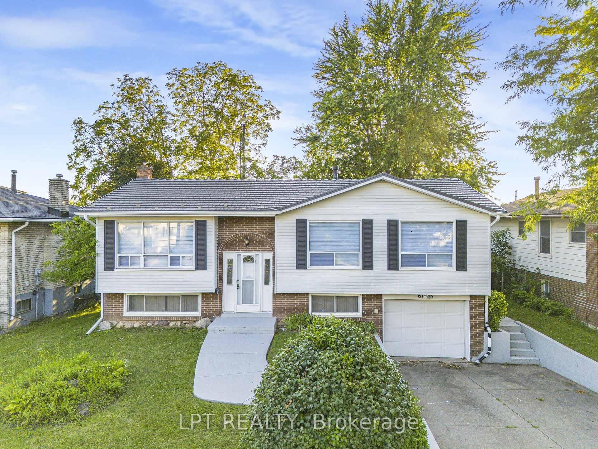 Photo of 6025 Belaire Avenue