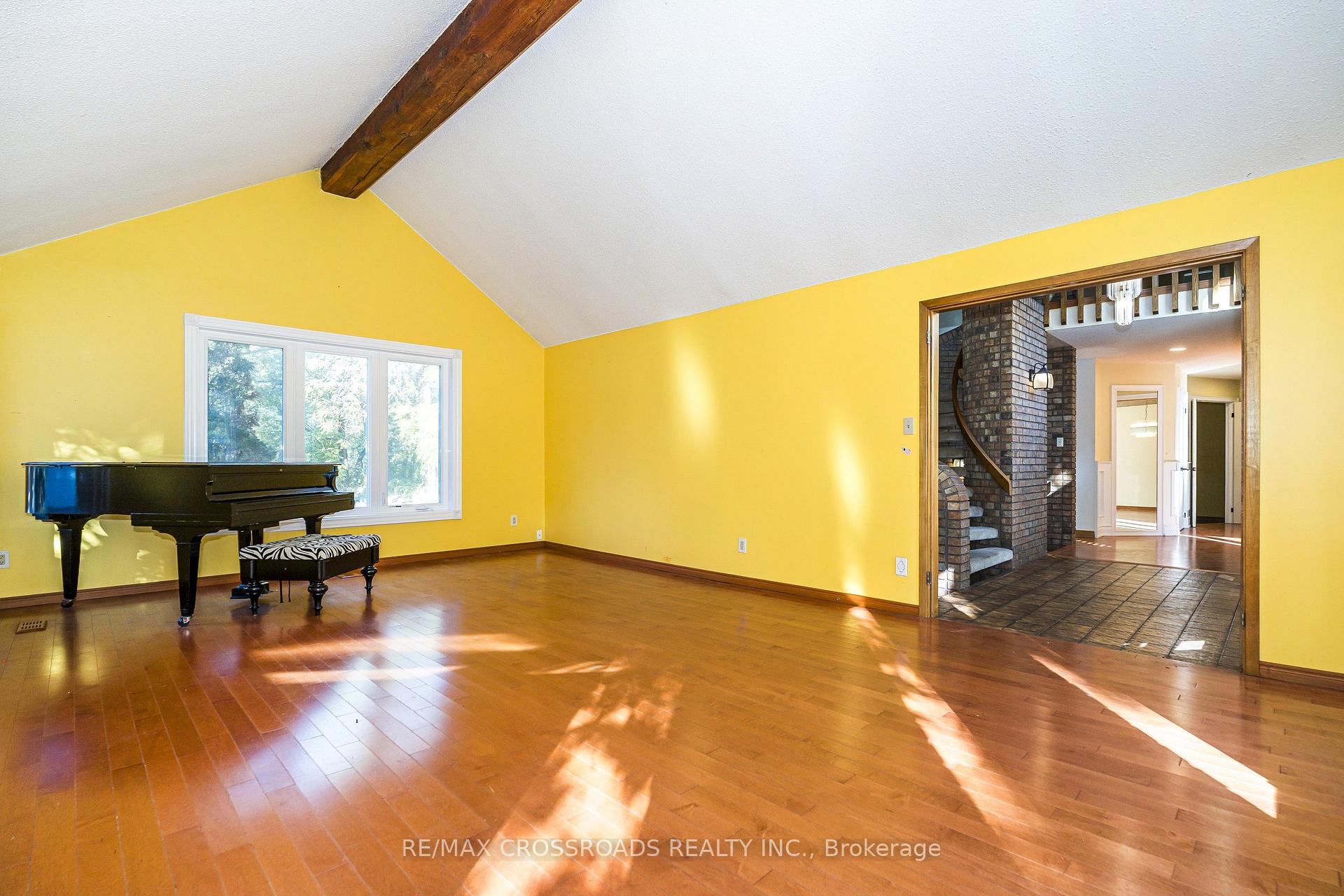 Photo 7 of 1910 Fairport Road, Pickering, Dunbarton — HOMEH