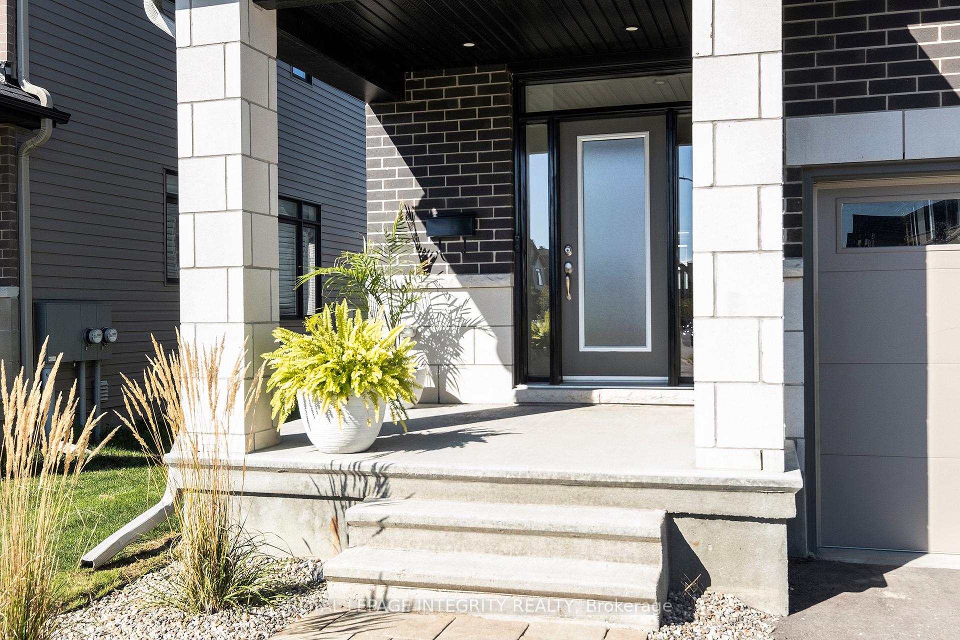 Photo 4 of 860 Solarium Avenue, Ottawa, Riverside South/Gloucester Glen — HOMEH