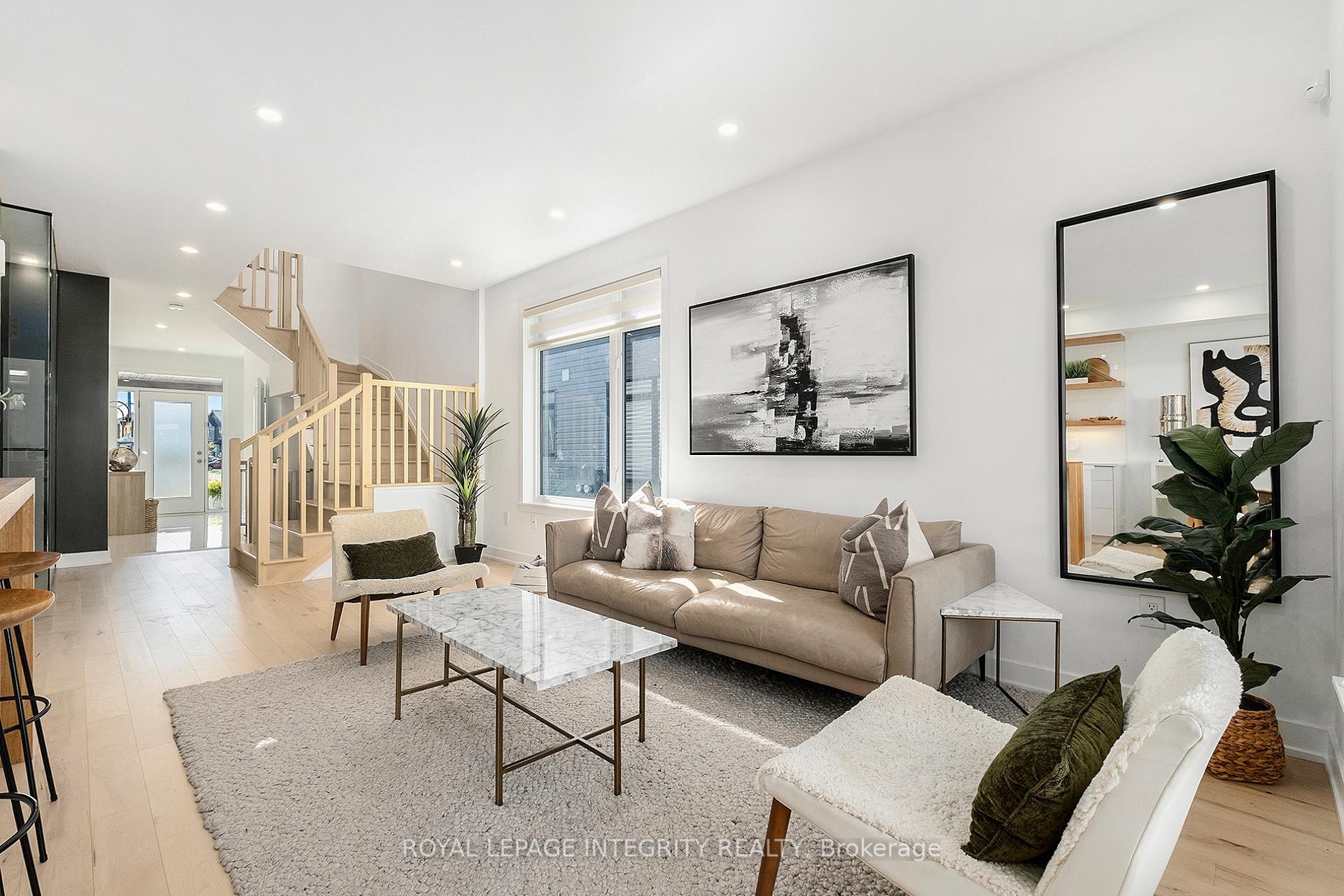 Photo 10 of 860 Solarium Avenue, Ottawa, Riverside South/Gloucester Glen — HOMEH