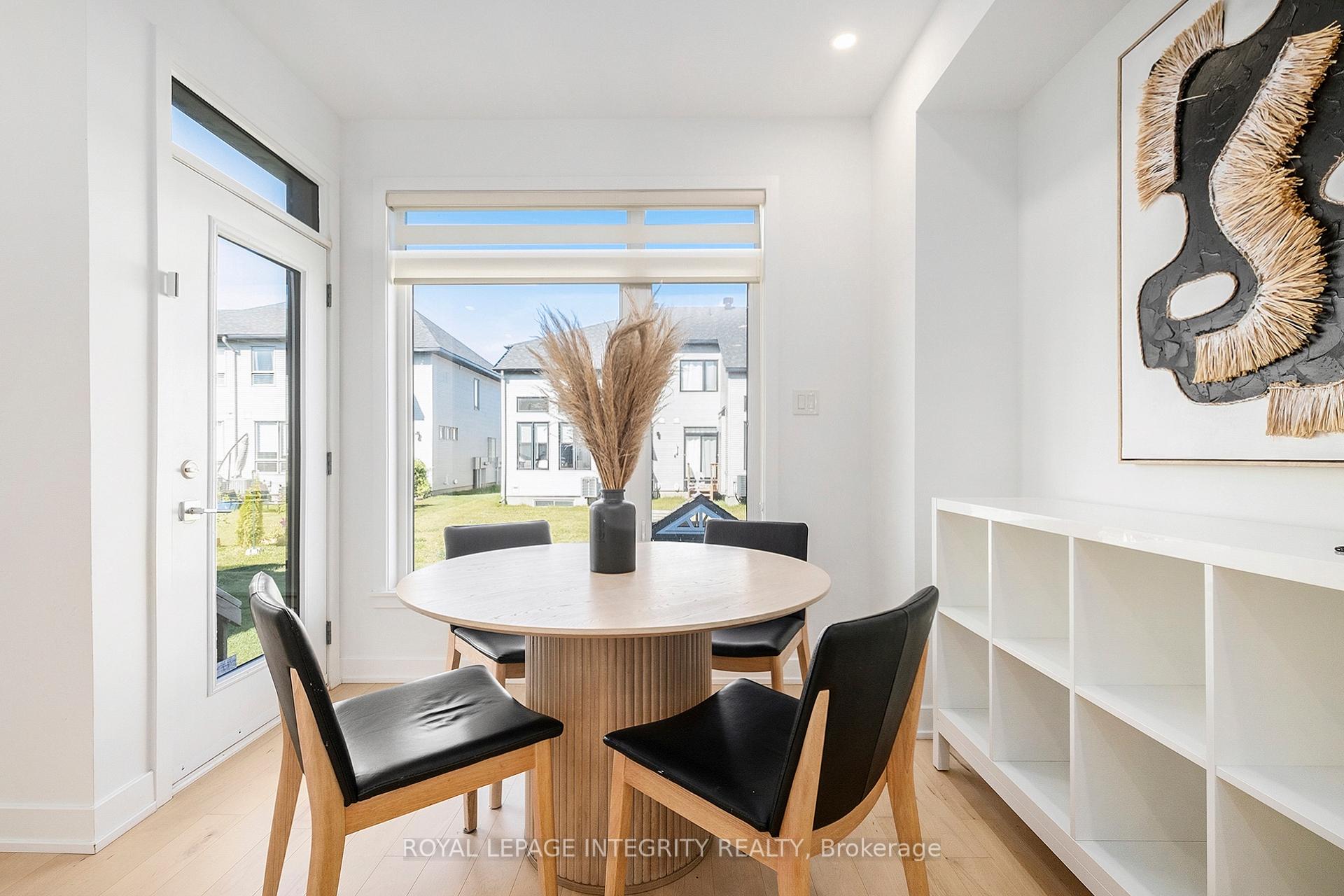 Photo 12 of 860 Solarium Avenue, Ottawa, Riverside South/Gloucester Glen — HOMEH