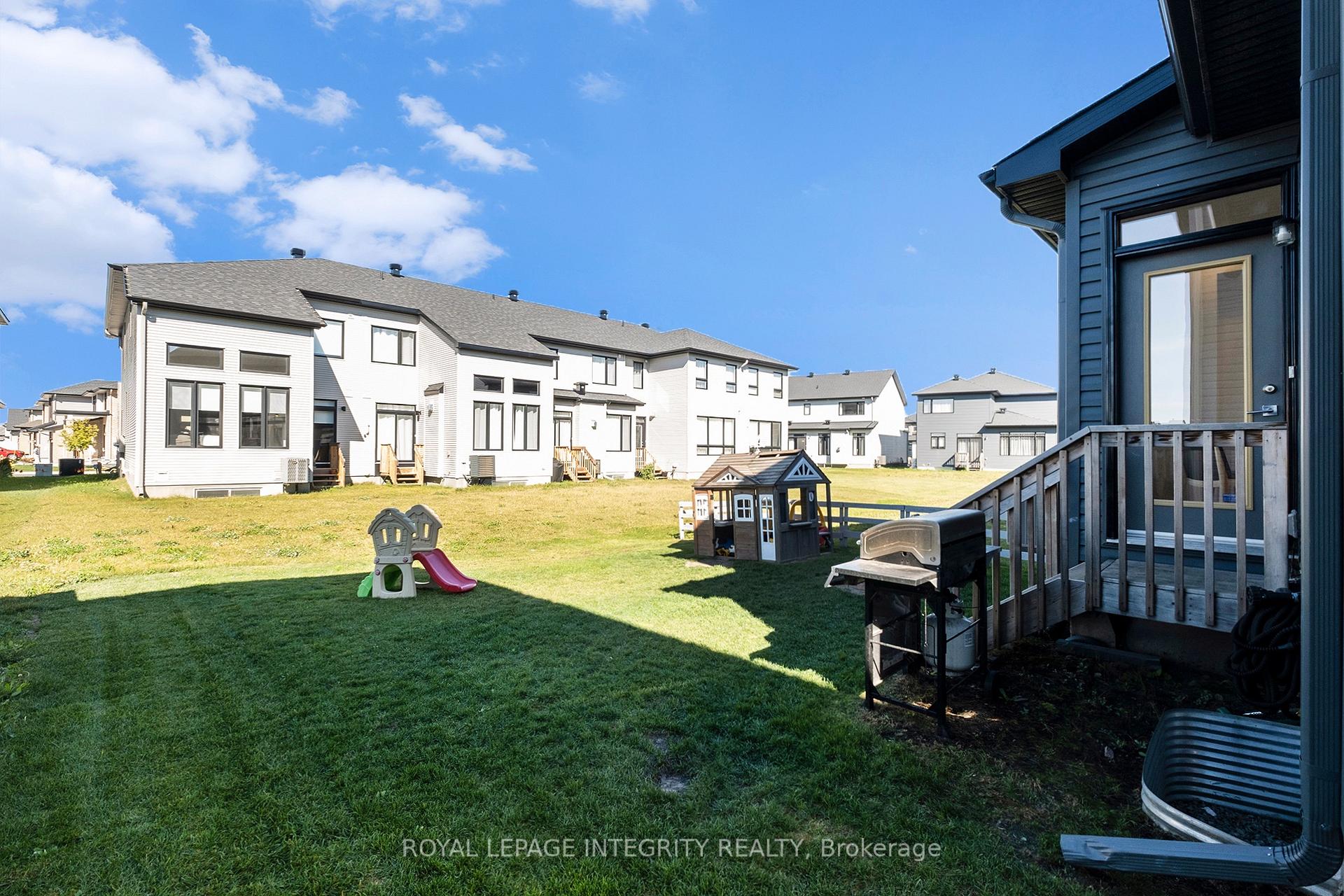 Photo 35 of 860 Solarium Avenue, Ottawa, Riverside South/Gloucester Glen — HOMEH