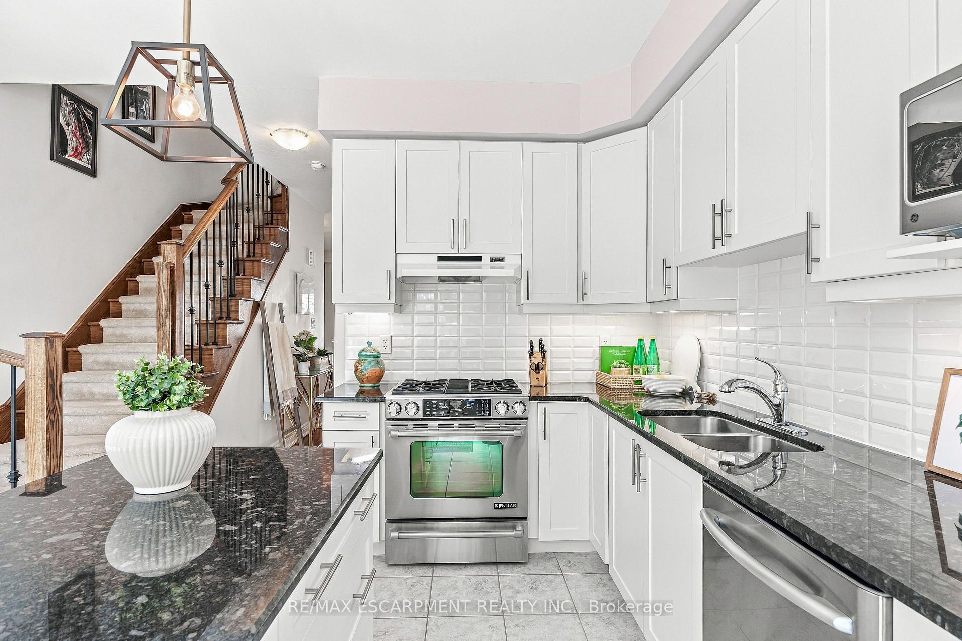 Photo 12 of Unit 42, 1401 Plains Road, Burlington, Appleby — HOMEH