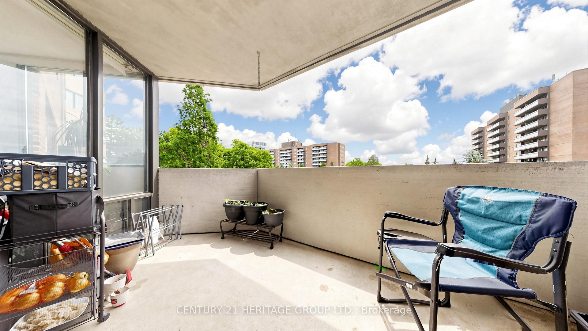 Photo 37 of Unit 406, 40 Baif Boulevard, Richmond Hill, North Richvale — HOMEH