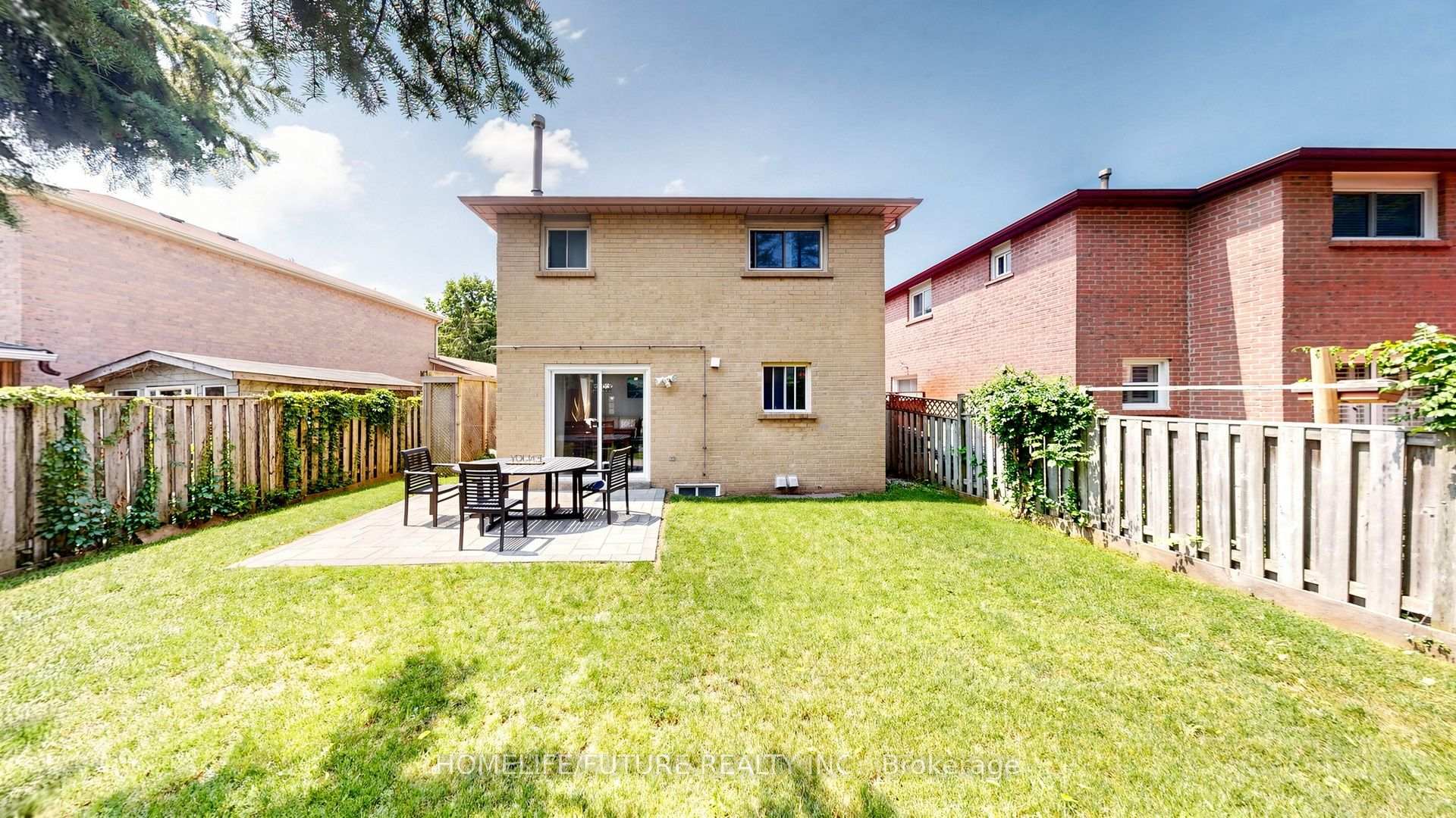 Photo 47 of 168 Large Crescent, Ajax, Central West — HOMEH