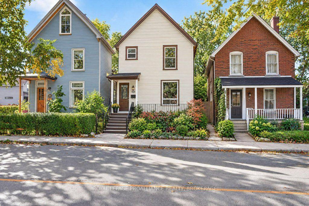 Photo of 268 Rideau Street