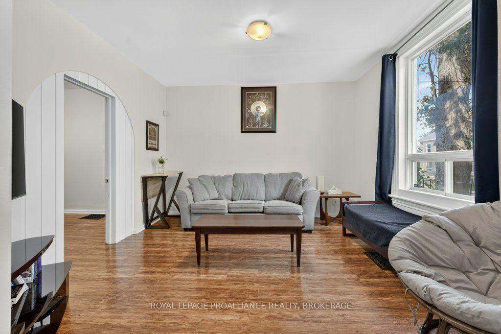 Photo 5 of 268 Rideau Street, Kingston, East of Sir John A. Blvd — HOMEH