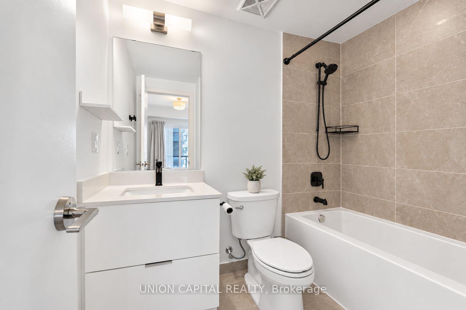 Photo 16 of Unit 1227, 8 David Eyer Road, Richmond Hill, Rural Richmond Hill — HOMEH