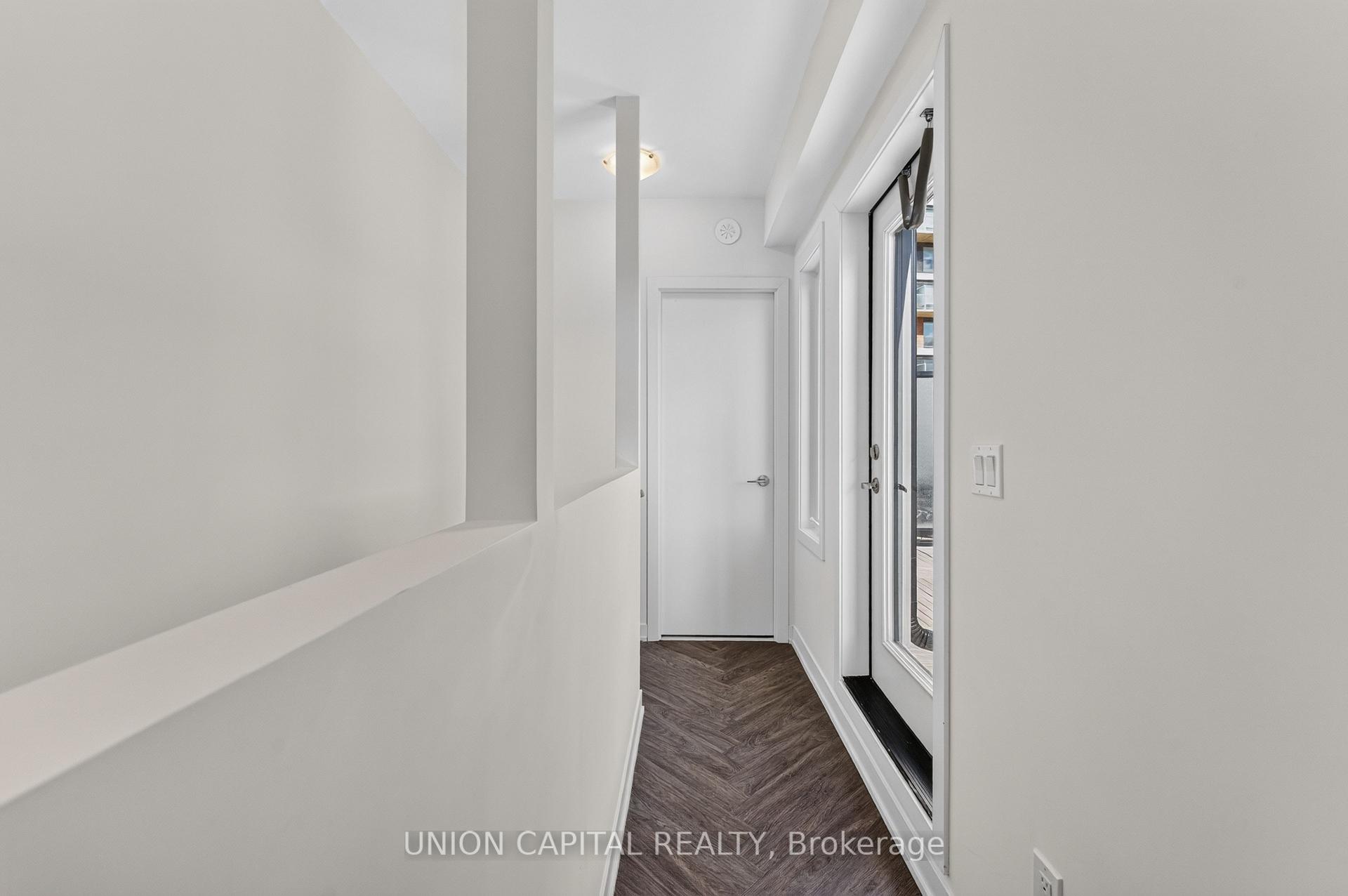 Photo 21 of Unit 1227, 8 David Eyer Road, Richmond Hill, Rural Richmond Hill — HOMEH