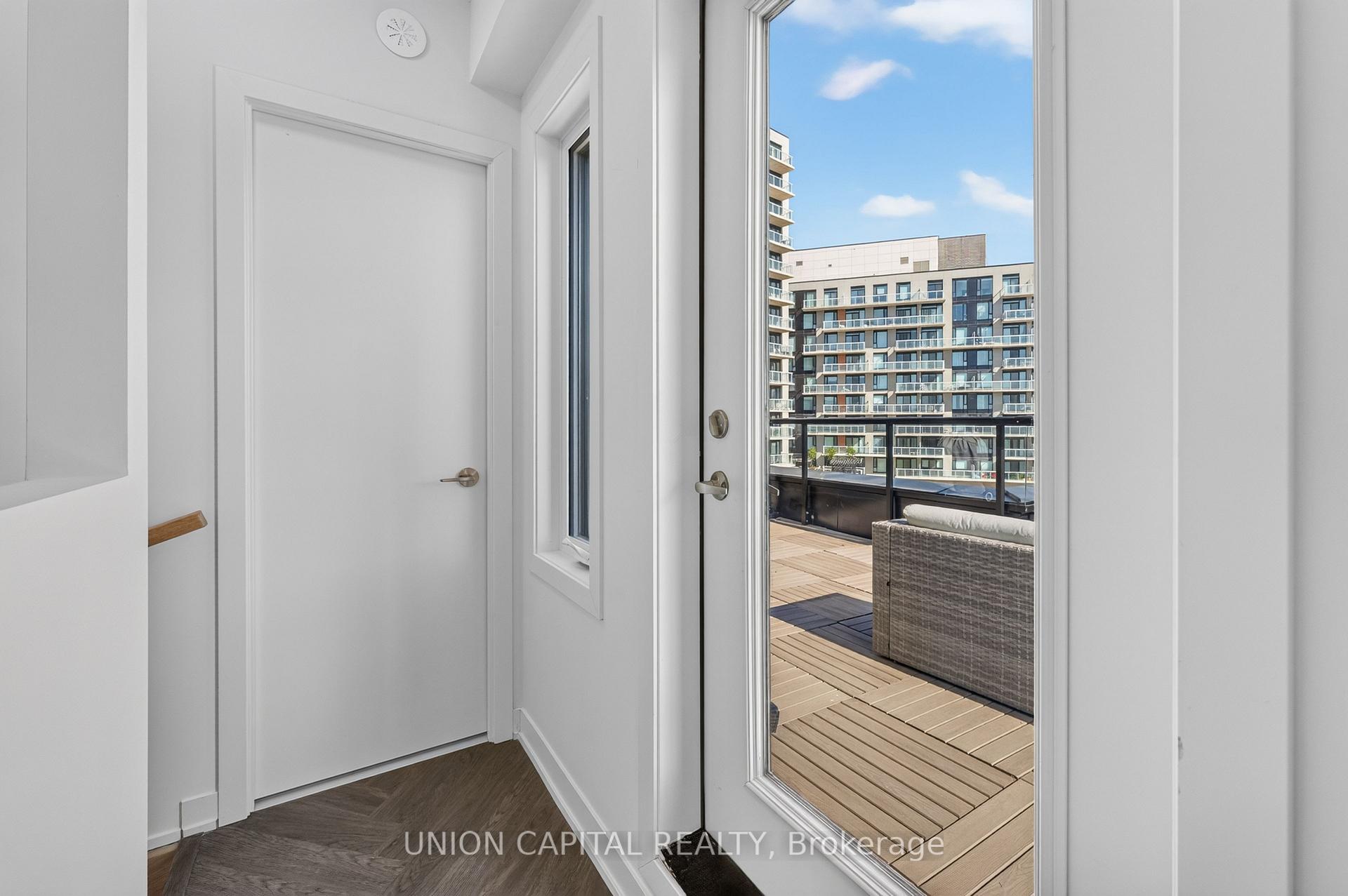 Photo 22 of Unit 1227, 8 David Eyer Road, Richmond Hill, Rural Richmond Hill — HOMEH