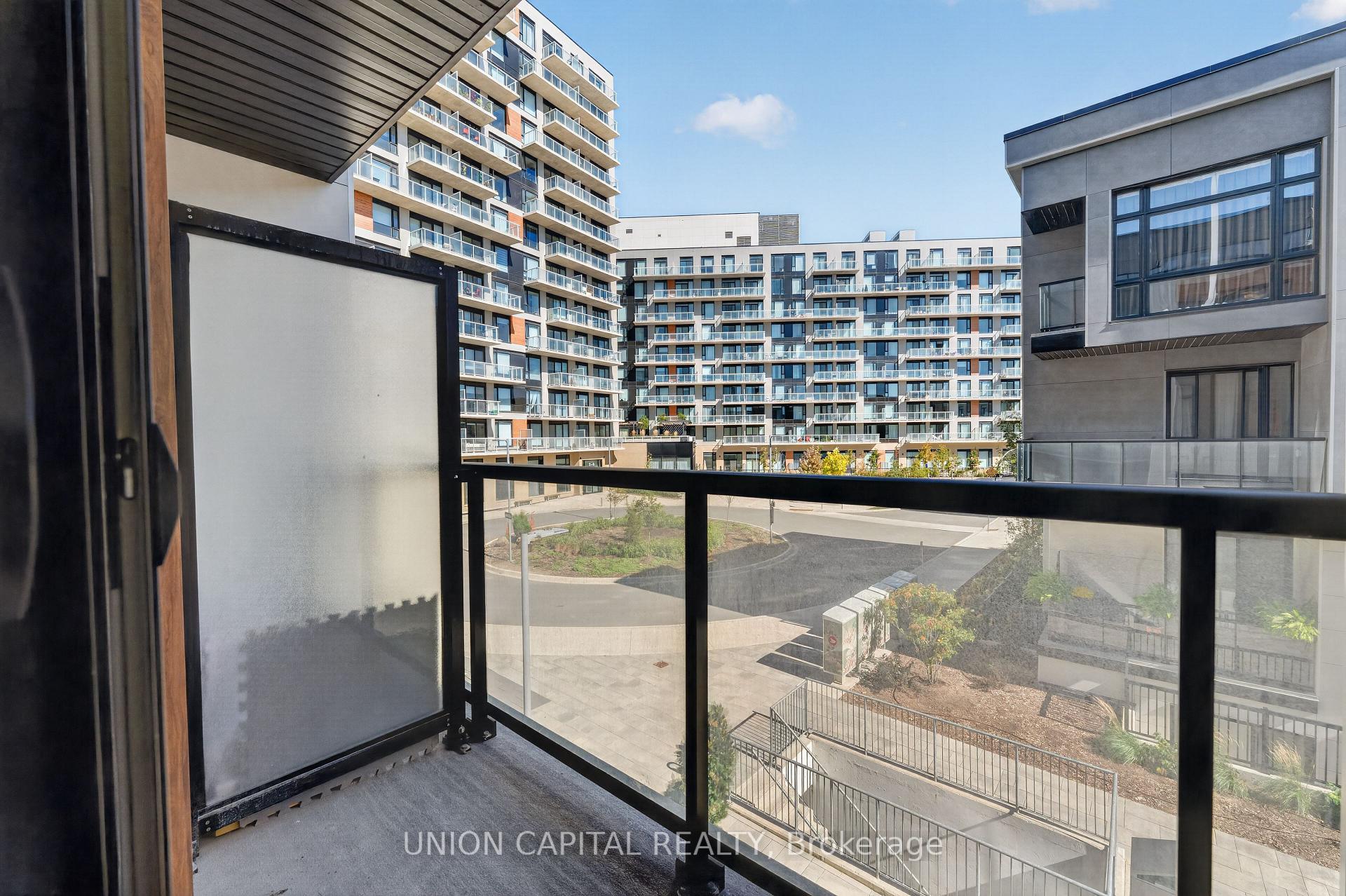 Photo 26 of Unit 1227, 8 David Eyer Road, Richmond Hill, Rural Richmond Hill — HOMEH