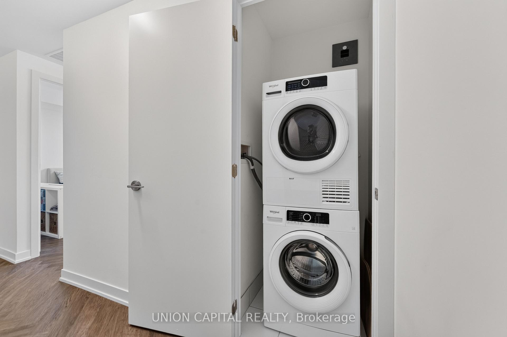 Photo 27 of Unit 1227, 8 David Eyer Road, Richmond Hill, Rural Richmond Hill — HOMEH