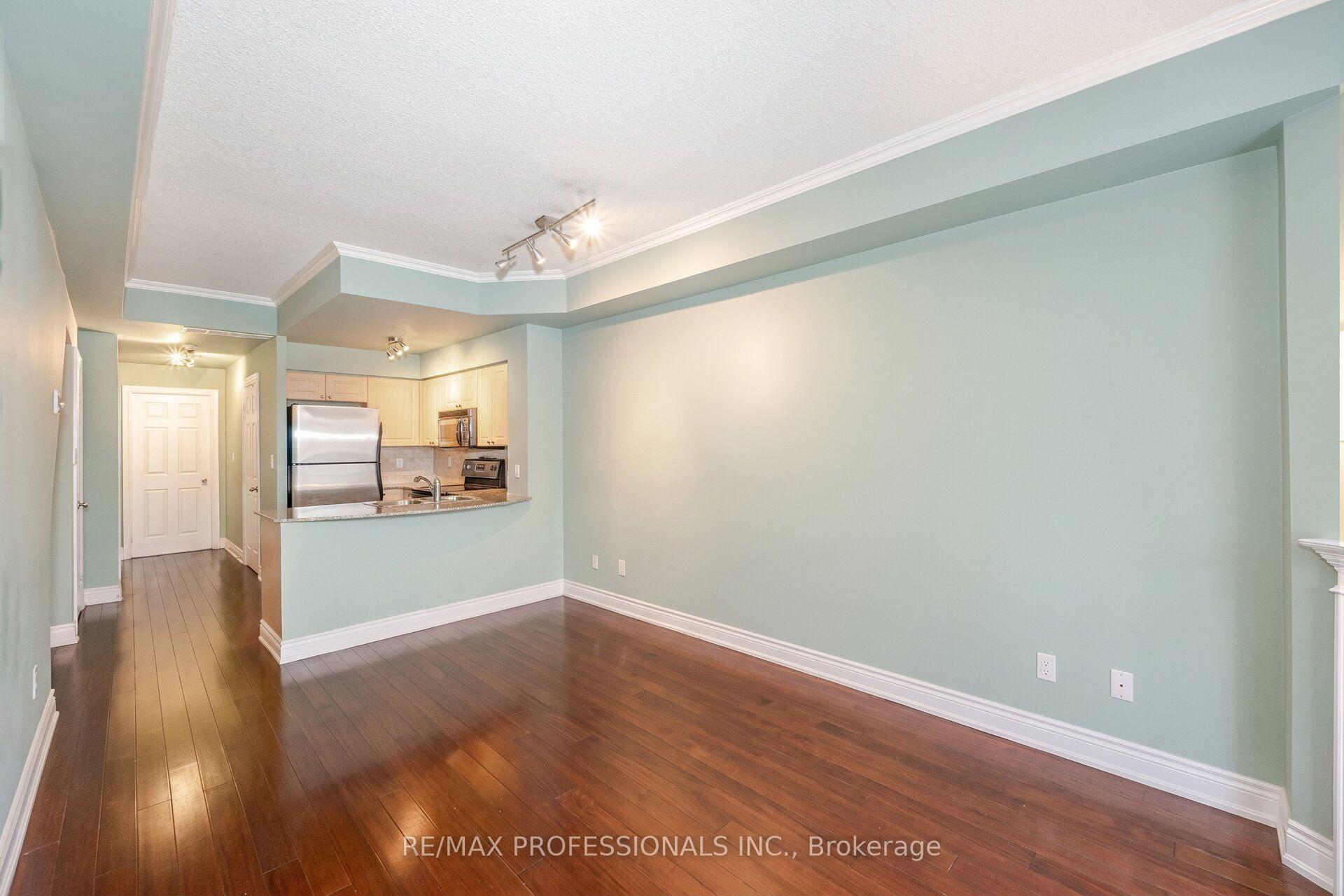 Photo 6 of Unit 362, 32 Stadium Road, Toronto, Niagara — HOMEH