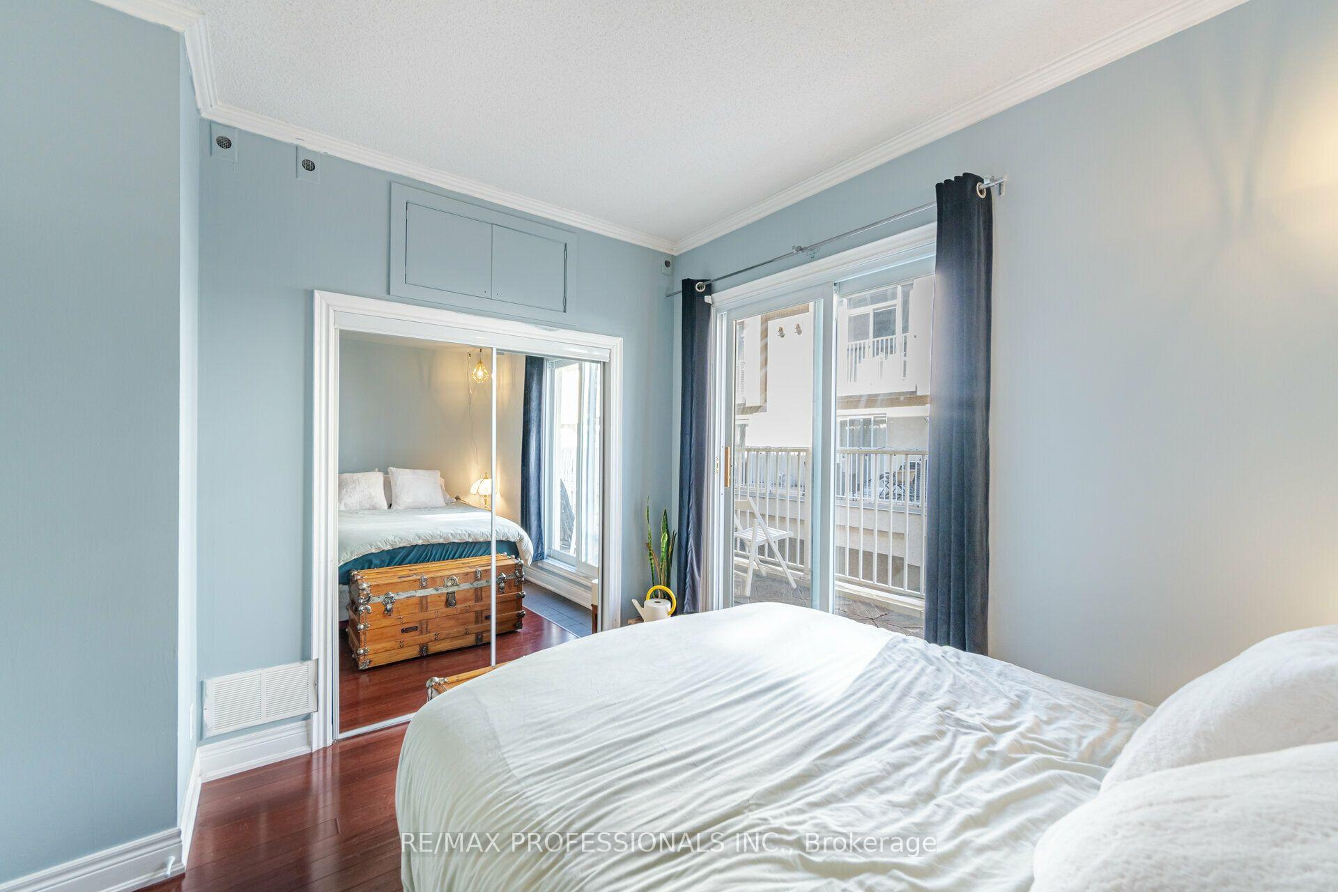 Photo 13 of Unit 362, 32 Stadium Road, Toronto, Niagara — HOMEH