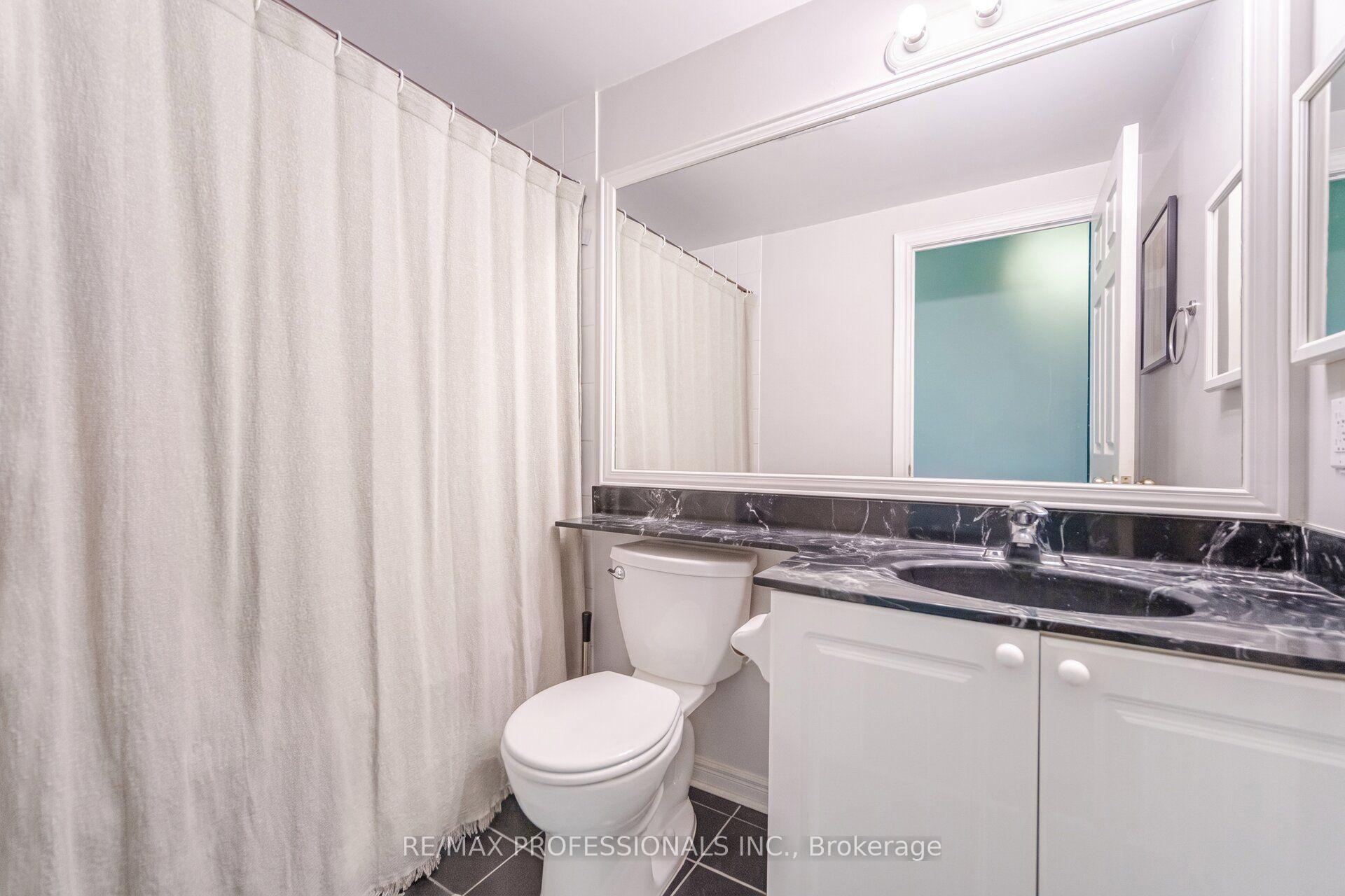 Photo 14 of Unit 362, 32 Stadium Road, Toronto, Niagara — HOMEH