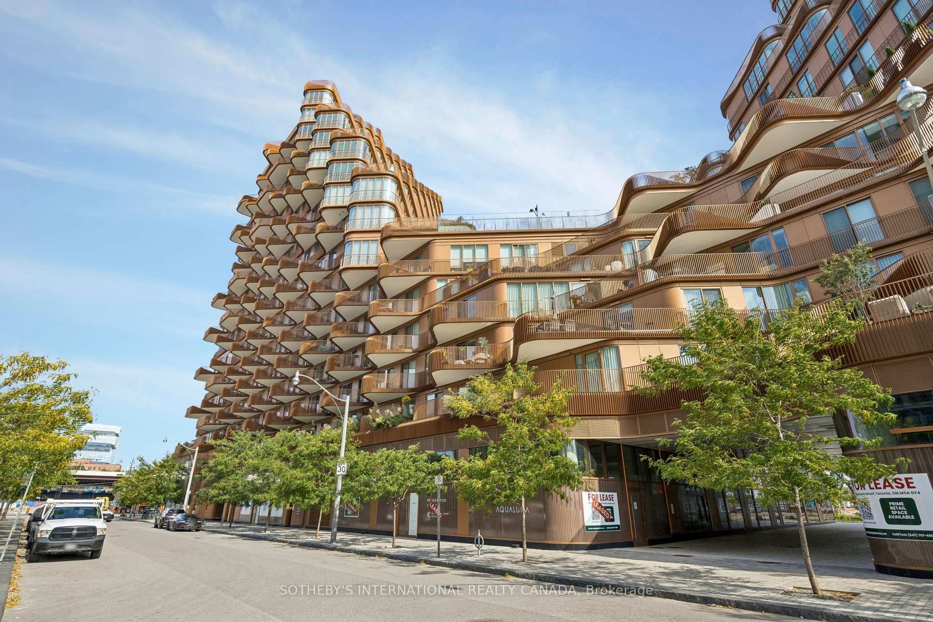 Photo 2 of Unit 323, 155 Merchants' Wharf, Toronto, Waterfront Communities — HOMEH