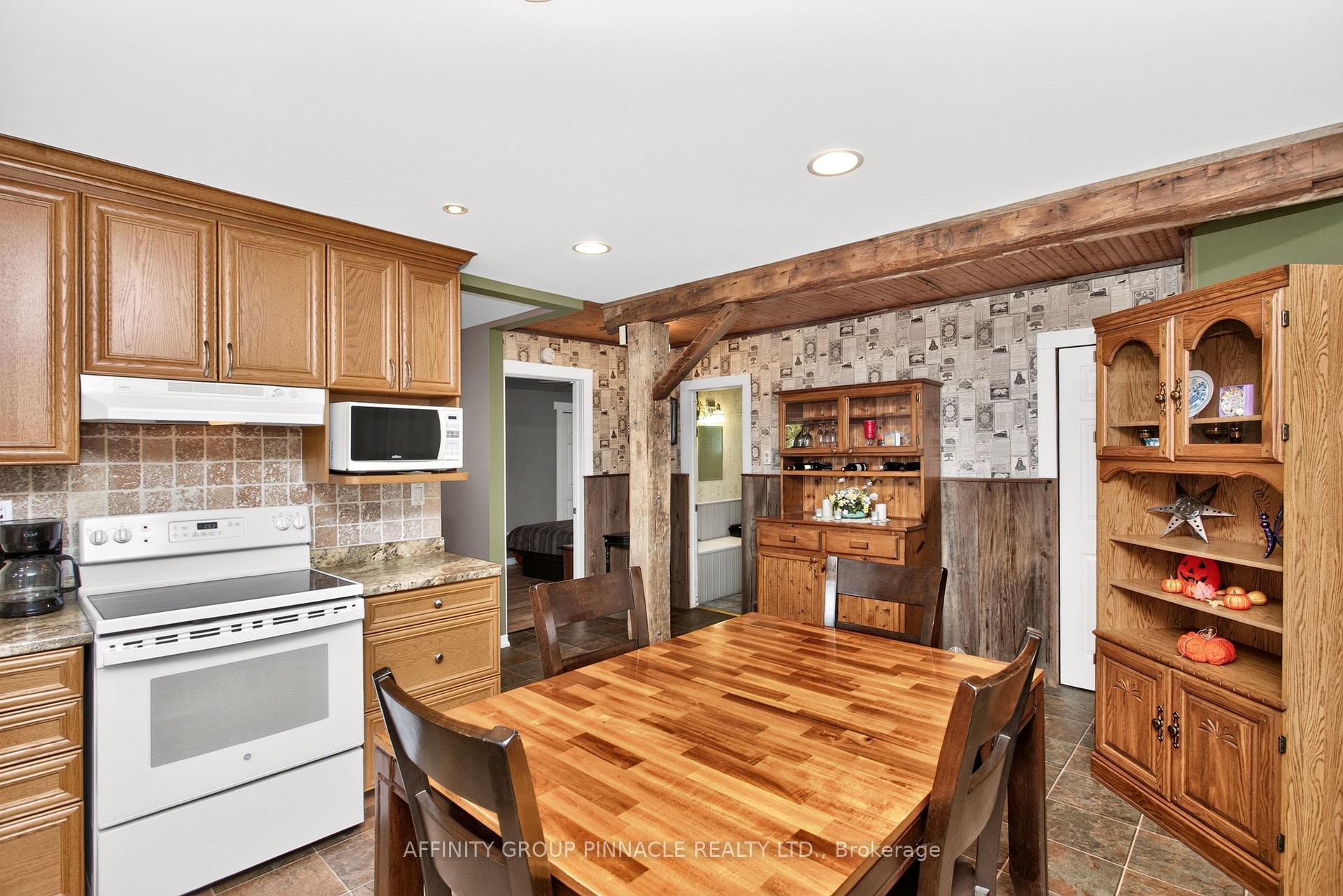 Photo 8 of 5666 35 Highway, Kawartha Lakes, Fenelon — HOMEH