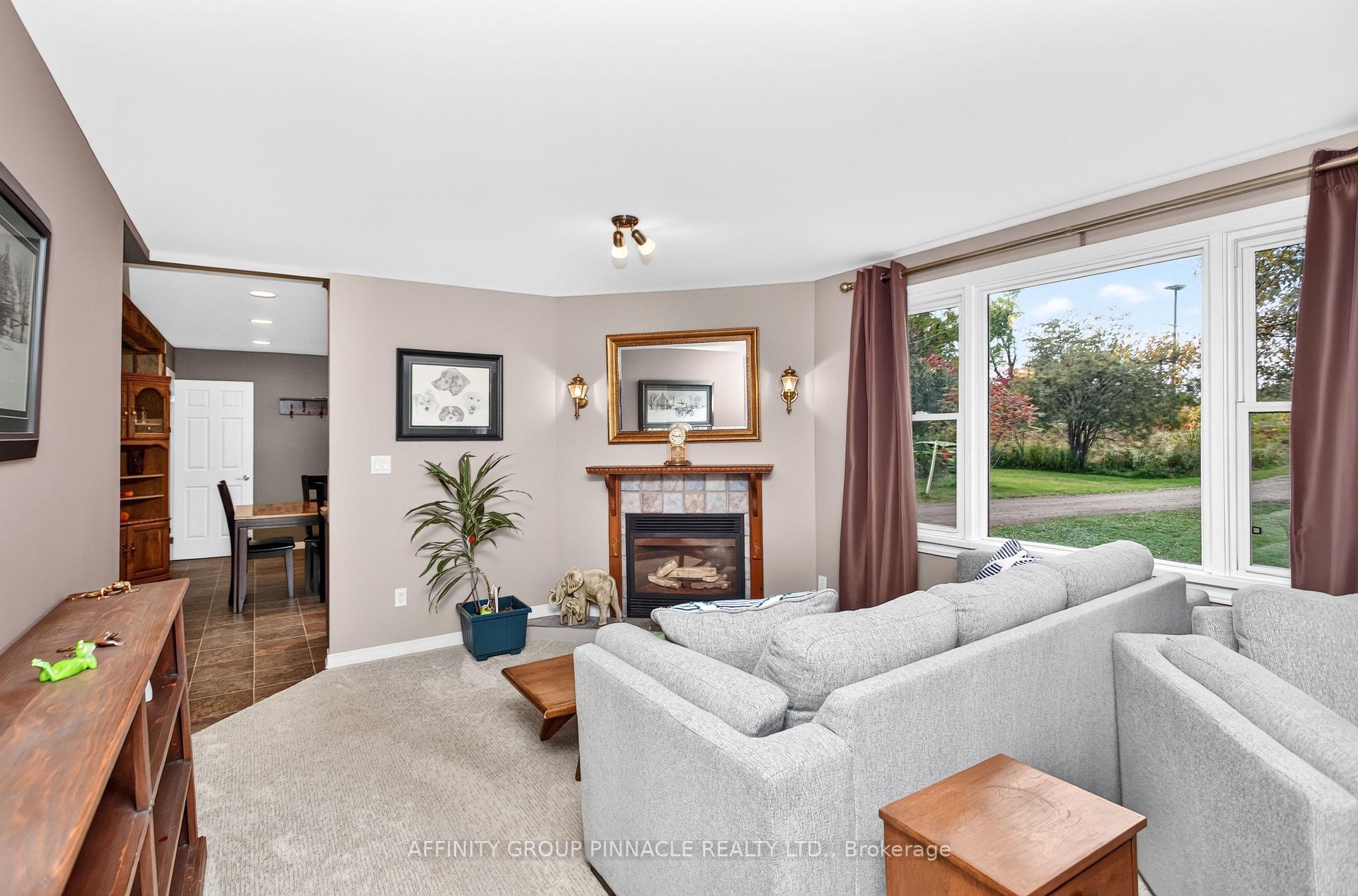 Photo 10 of 5666 35 Highway, Kawartha Lakes, Fenelon — HOMEH