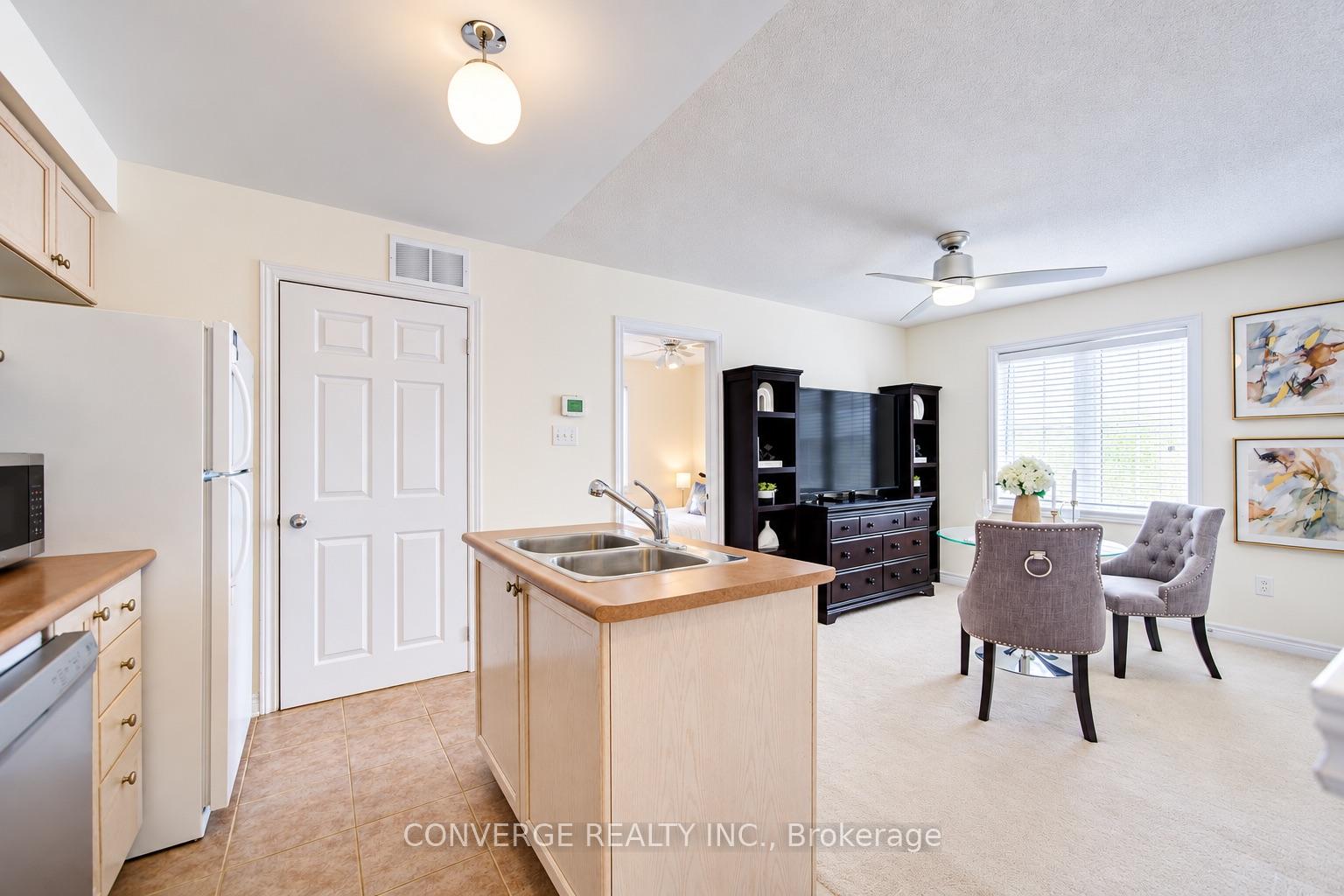 Photo 2 of Unit Coach House, 29 Cardrew Street, Markham, Cornell — HOMEH