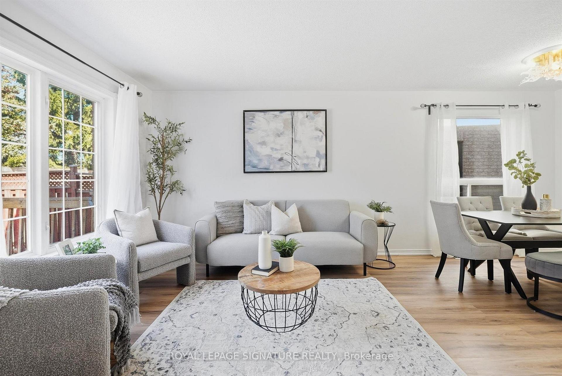 Photo 7 of 106 Heartleaf Crescent, Brampton, Fletcher's Meadow — HOMEH
