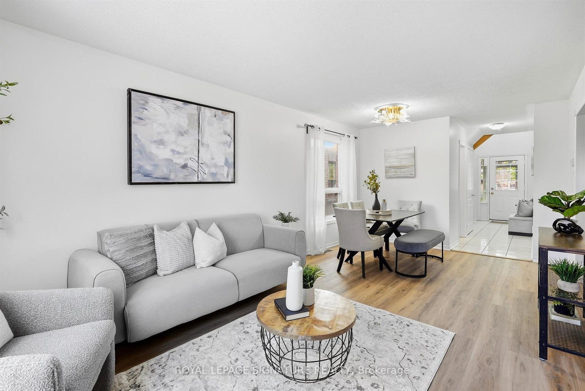 Photo 11 of 106 Heartleaf Crescent, Brampton, Fletcher's Meadow — HOMEH