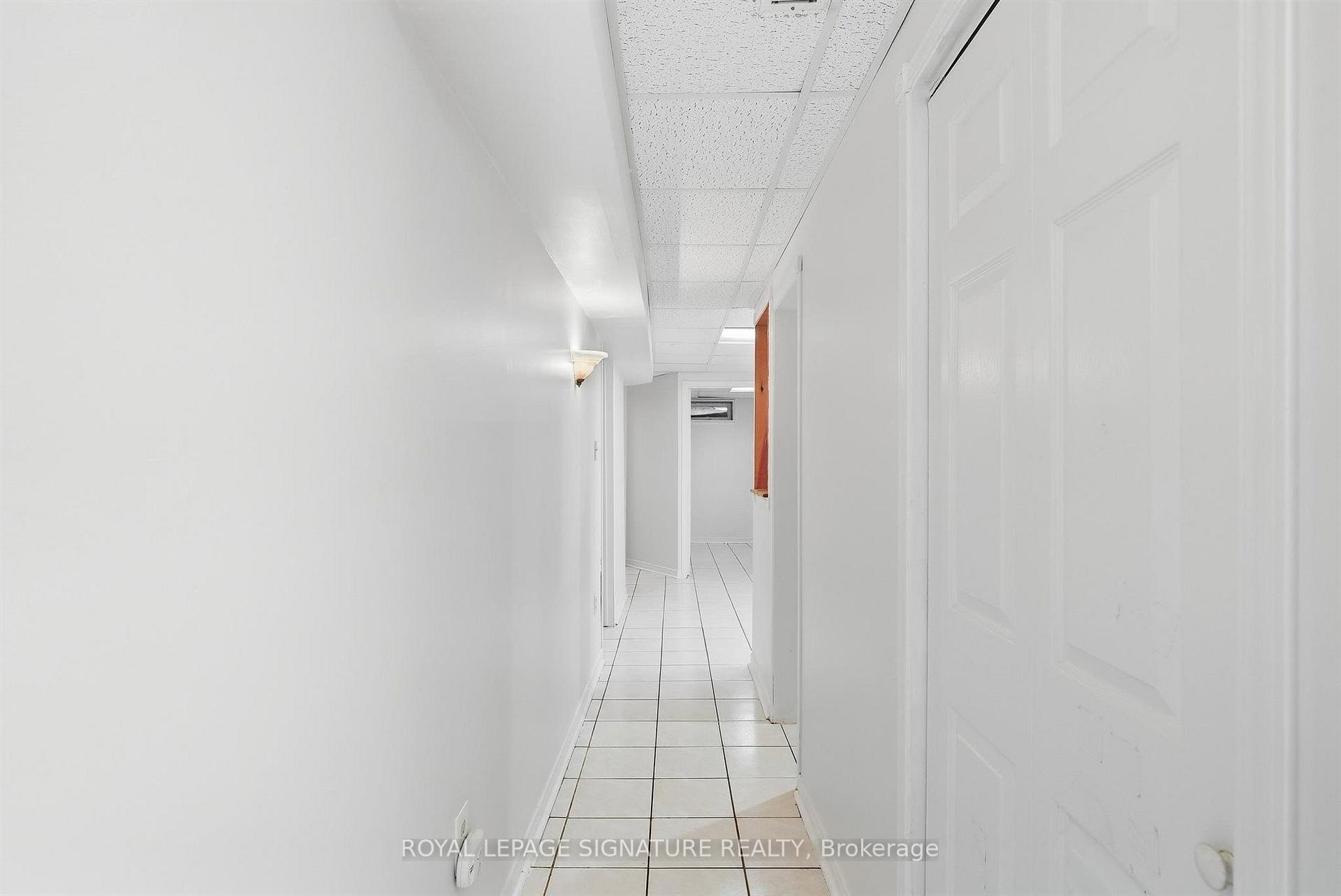 Photo 32 of 106 Heartleaf Crescent, Brampton, Fletcher's Meadow — HOMEH