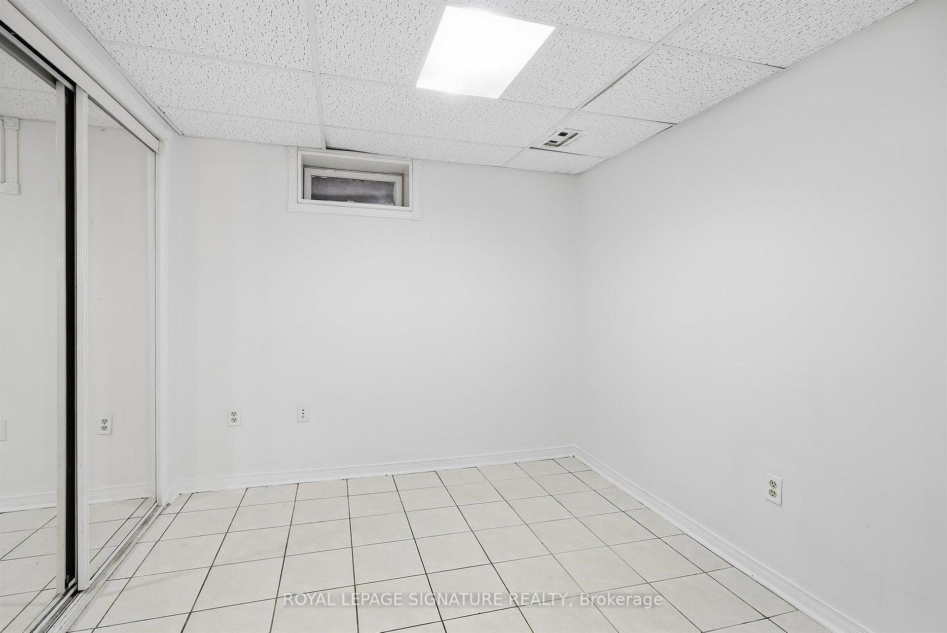 Photo 37 of 106 Heartleaf Crescent, Brampton, Fletcher's Meadow — HOMEH