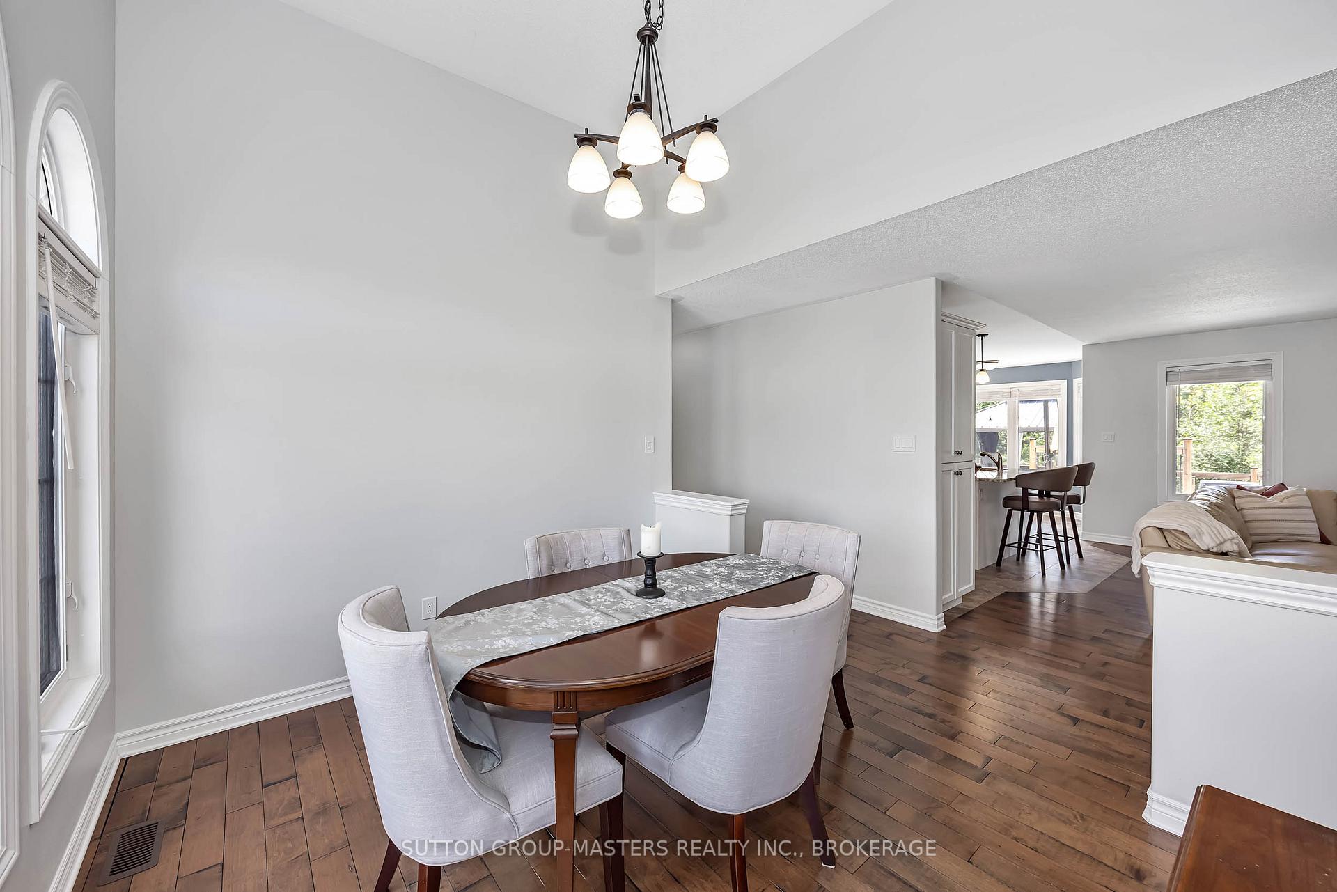 Photo 16 of 257 Starlight Place, Ottawa, Btwn Franktown Rd. & Fallowfield Rd. — HOMEH