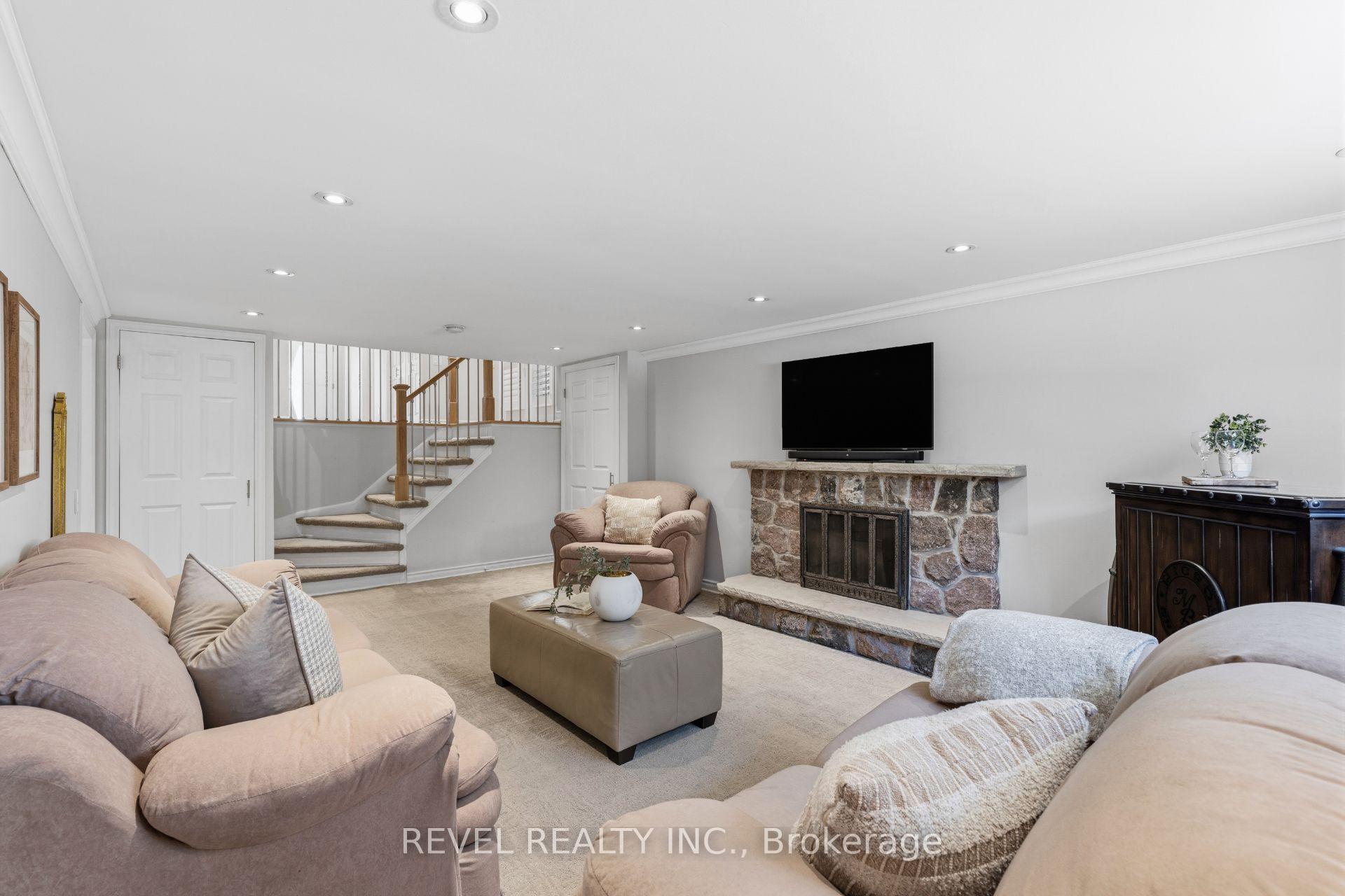 Photo 25 of 23 River View Drive, Brampton, Brampton East — HOMEH