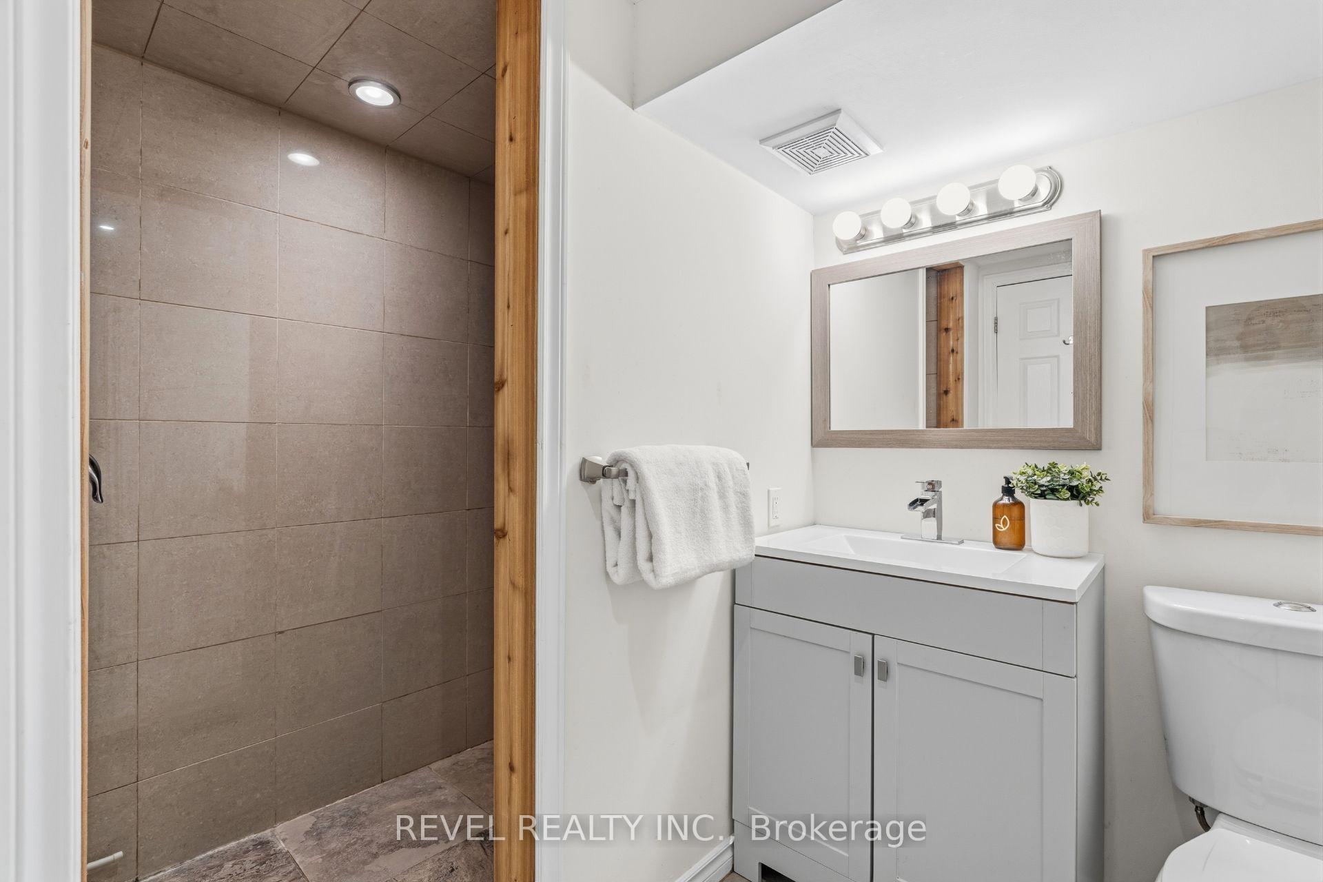 Photo 31 of 23 River View Drive, Brampton, Brampton East — HOMEH