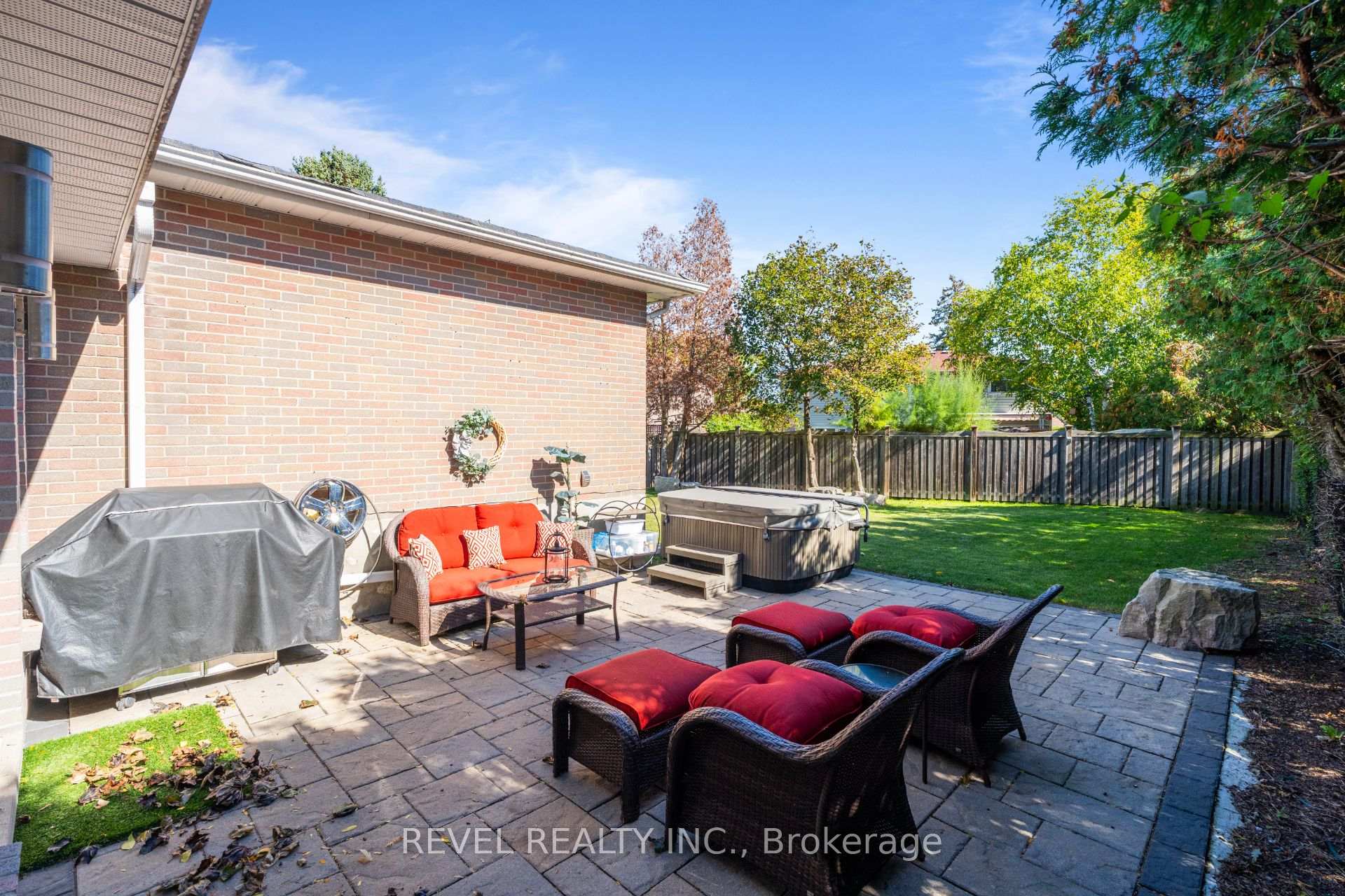 Photo 32 of 23 River View Drive, Brampton, Brampton East — HOMEH