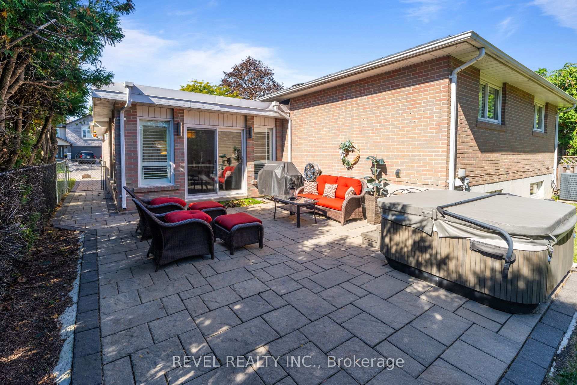 Photo 33 of 23 River View Drive, Brampton, Brampton East — HOMEH